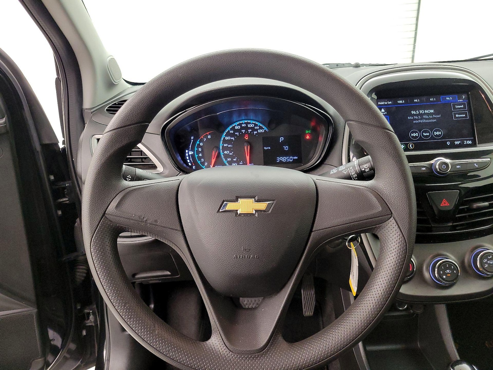 2021 Chevrolet Spark LS - Photo 11