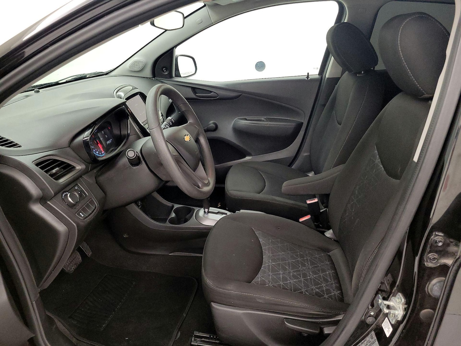 2021 Chevrolet Spark LS - Photo 12