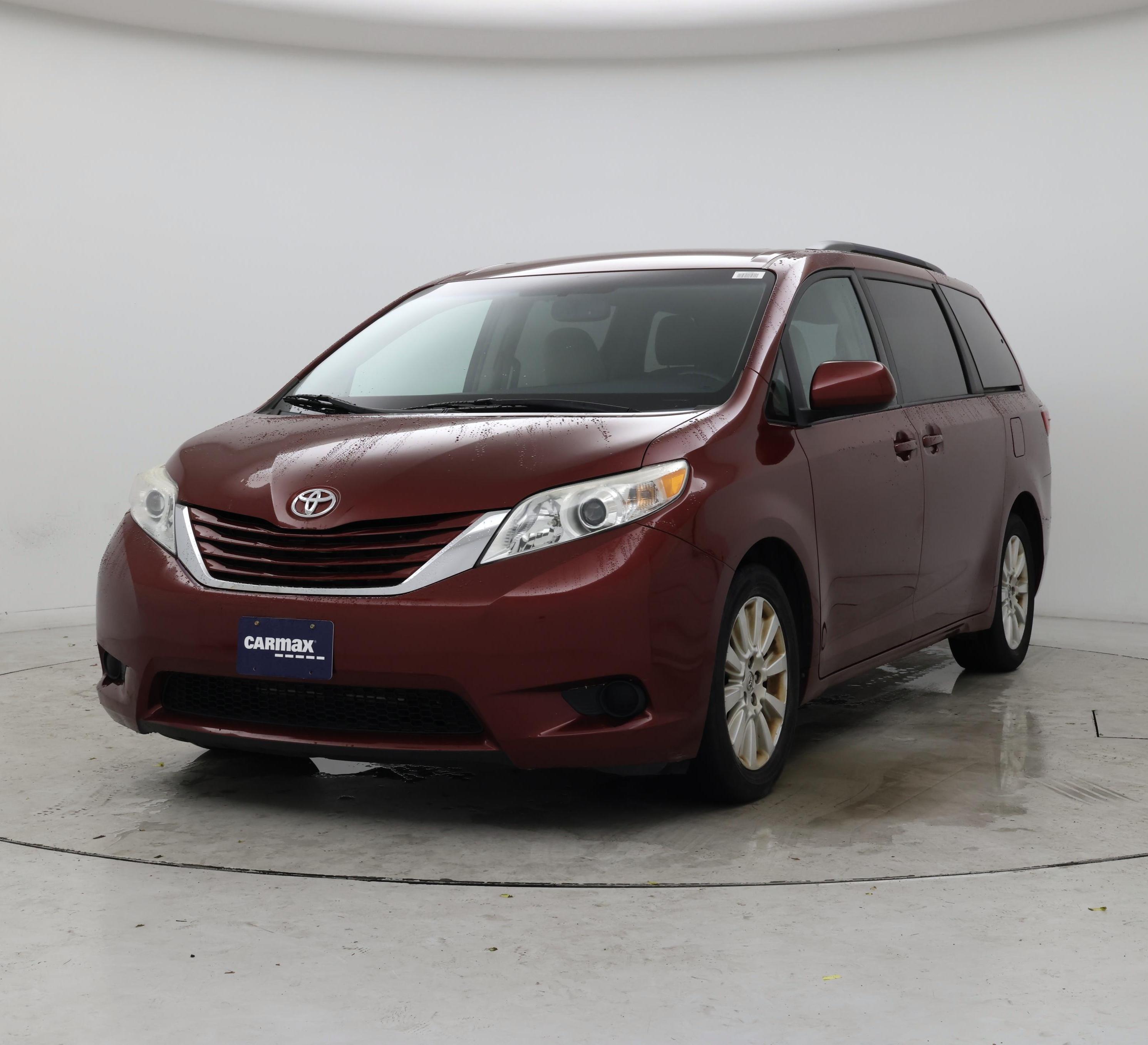 Thumbnail: 2015 Toyota Sienna - 4