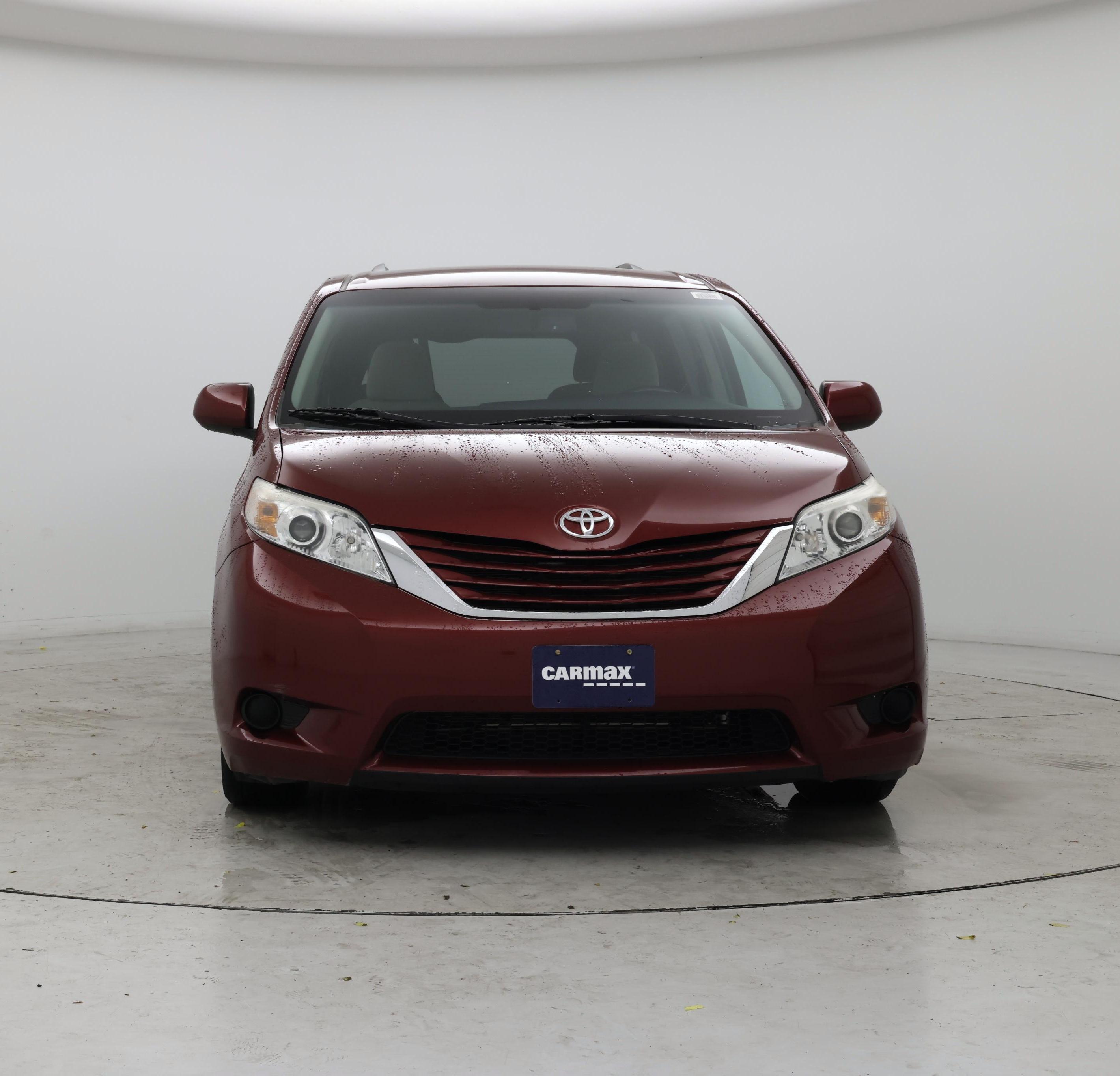 Thumbnail: 2015 Toyota Sienna - 5