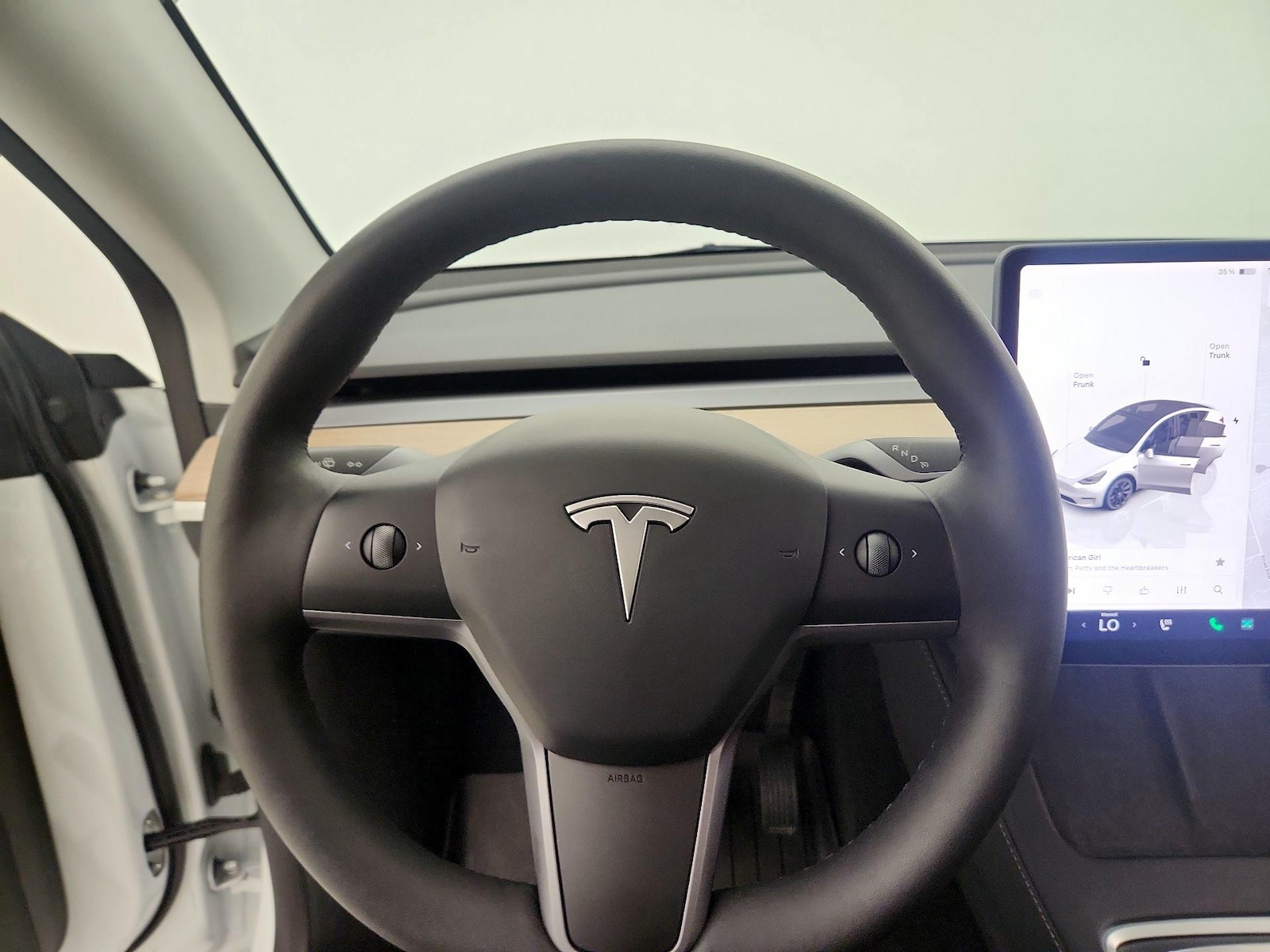 2023 Tesla Model Y Long Range - Photo 11