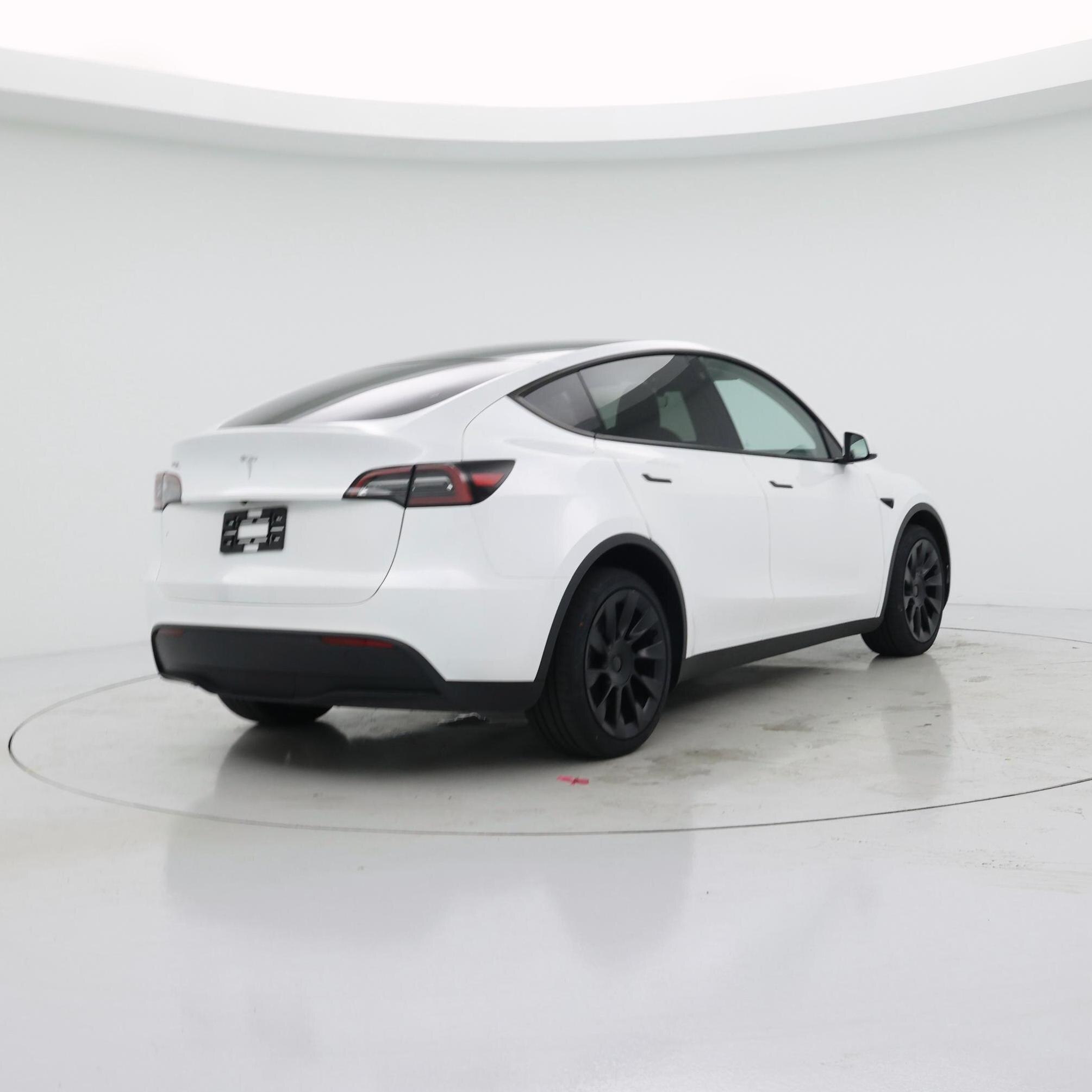 Thumbnail: 2023 Tesla Model Y - 8
