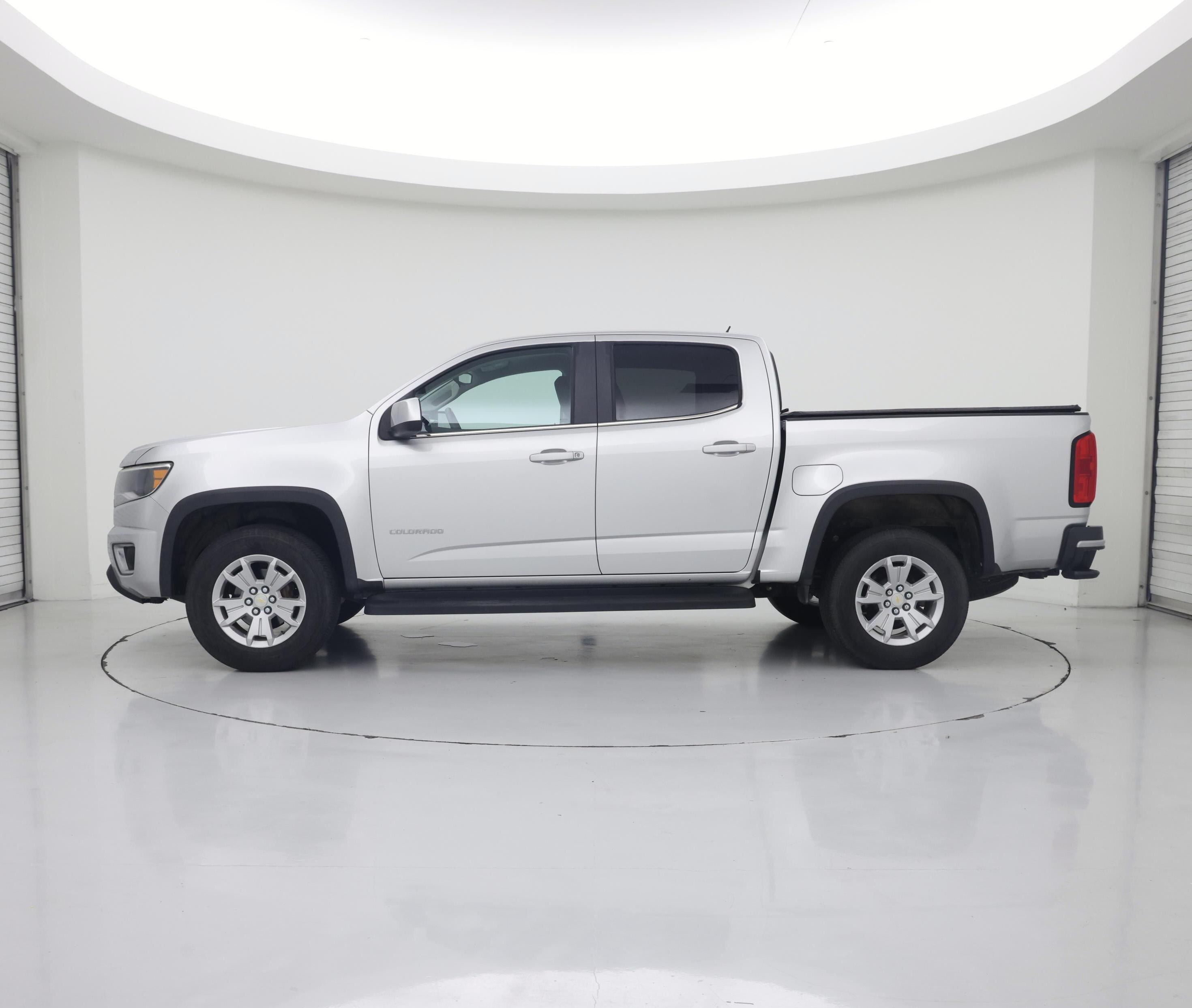 Thumbnail: 2016 Chevrolet Colorado - 3