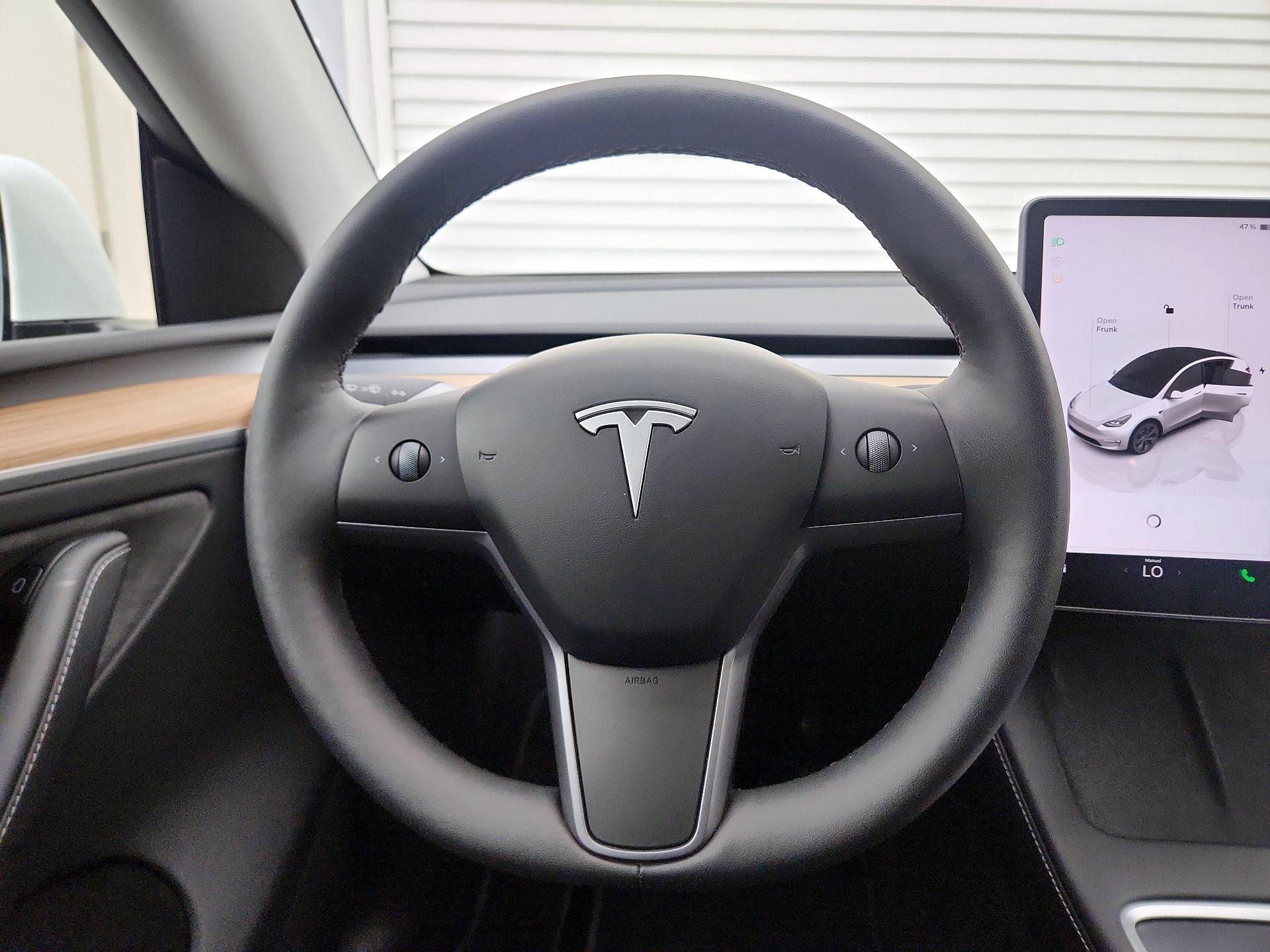 Thumbnail: 2024 Tesla Model Y - 10