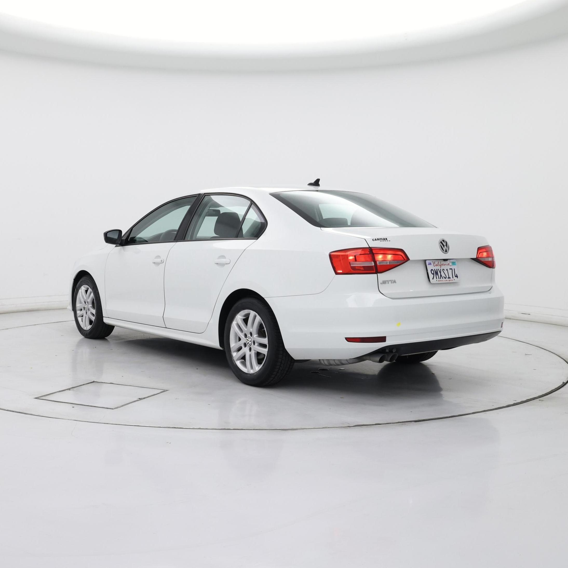 Thumbnail: 2015 Volkswagen Jetta - 2