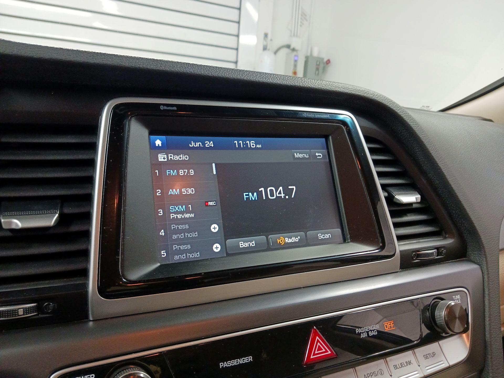Thumbnail: 2019 Hyundai Sonata - 14