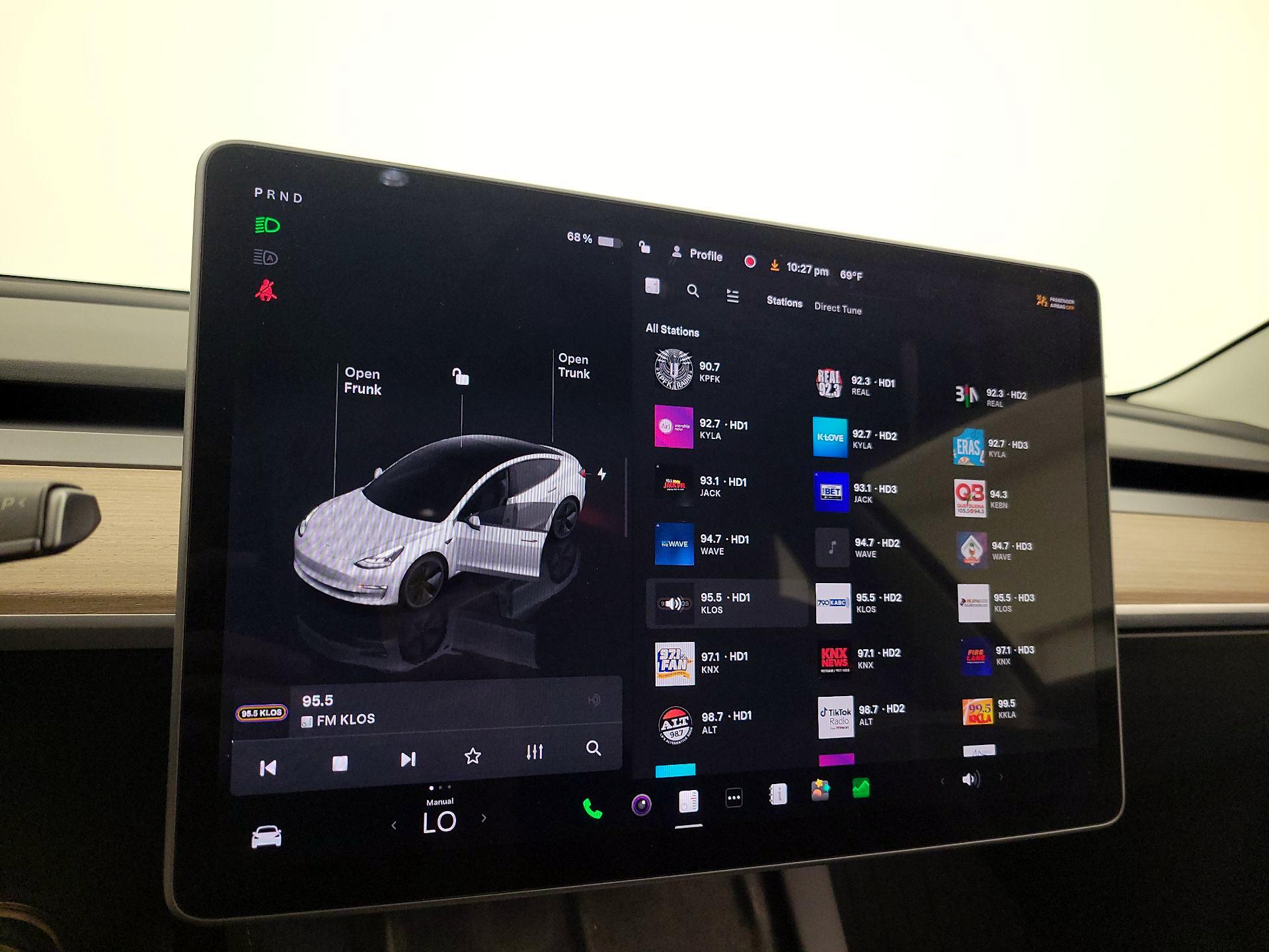 Thumbnail: 2023 Tesla Model 3 - 15