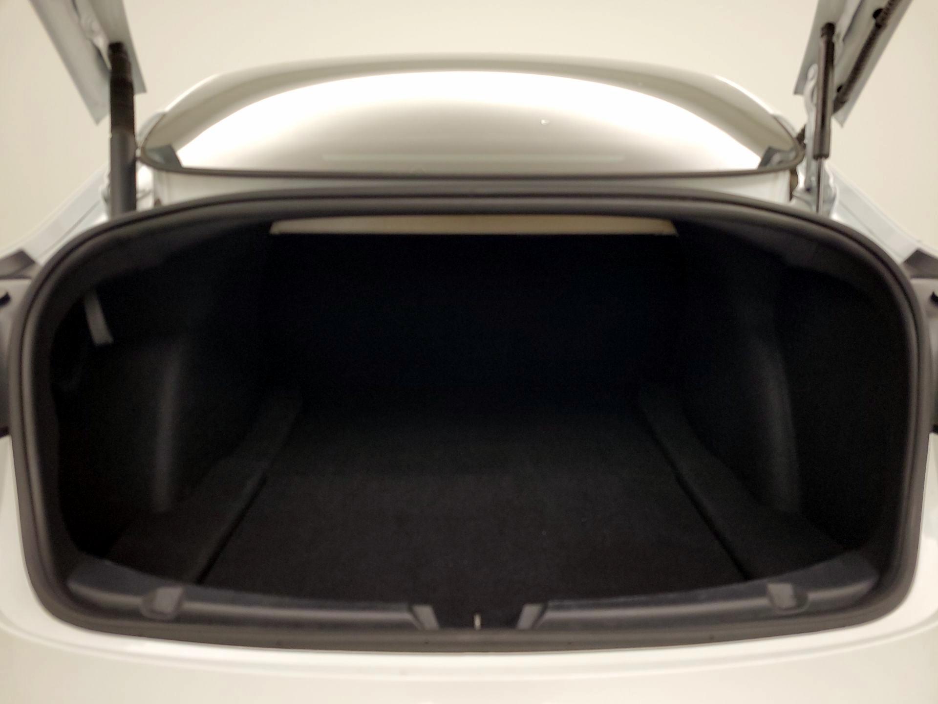 Thumbnail: 2023 Tesla Model 3 - 19
