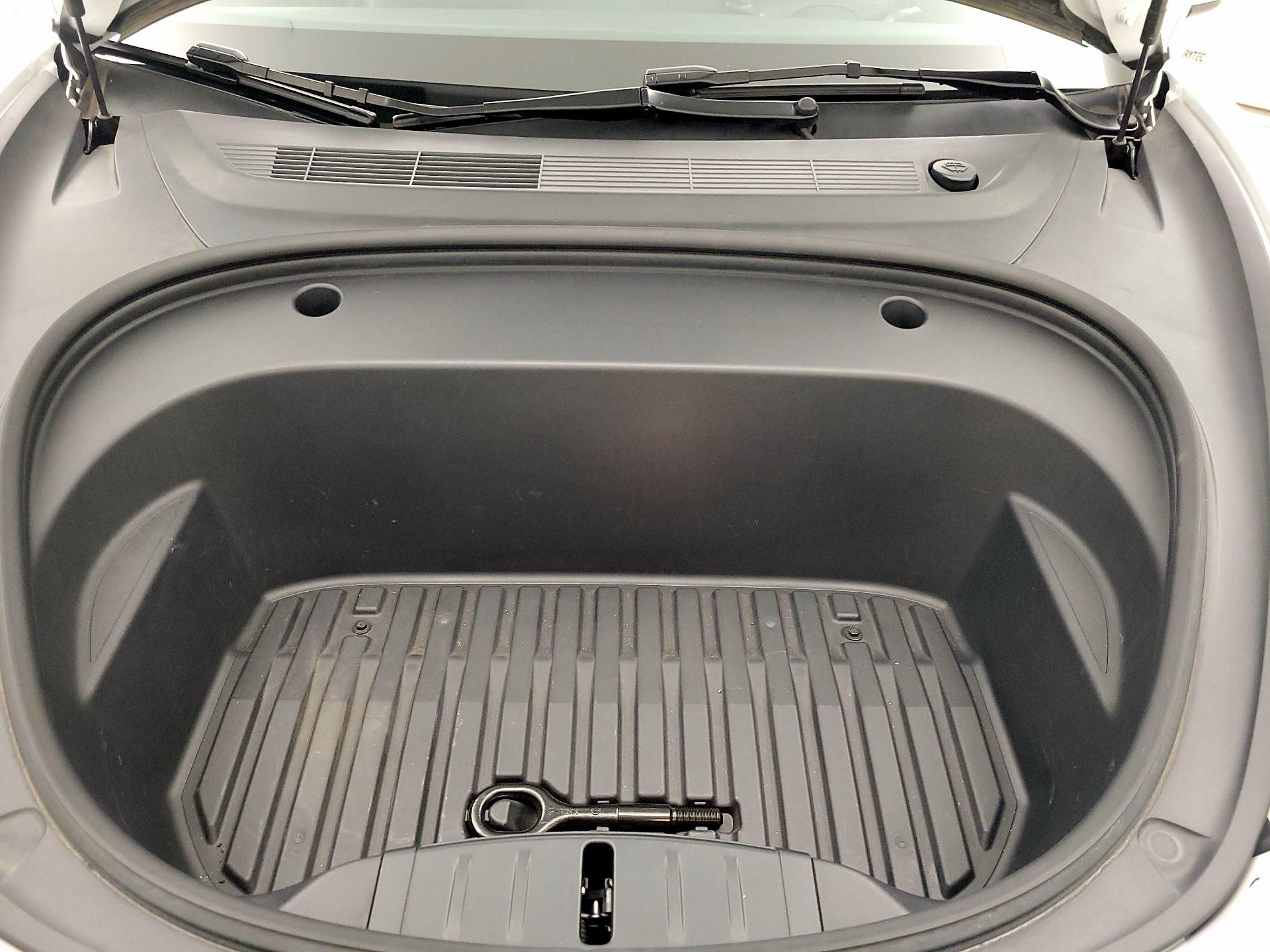 Thumbnail: 2023 Tesla Model 3 - 20