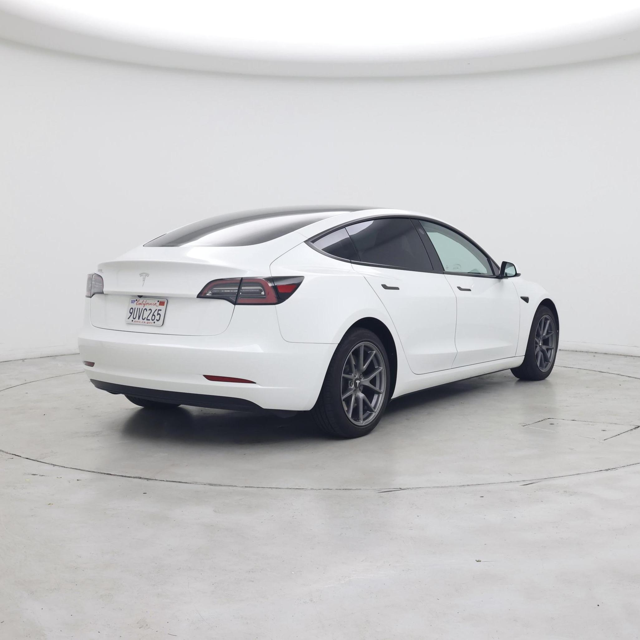 Thumbnail: 2023 Tesla Model 3 - 8