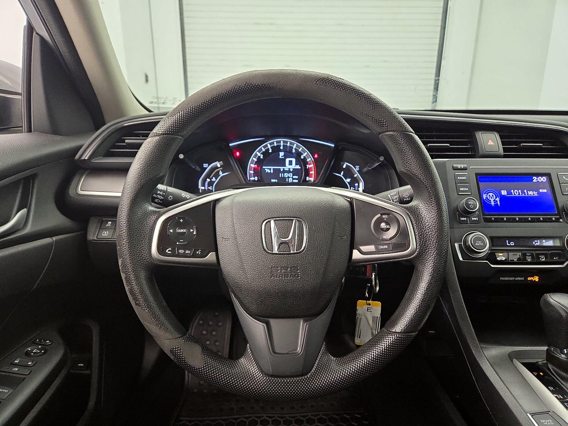 Thumbnail: 2016 Honda Civic - 10