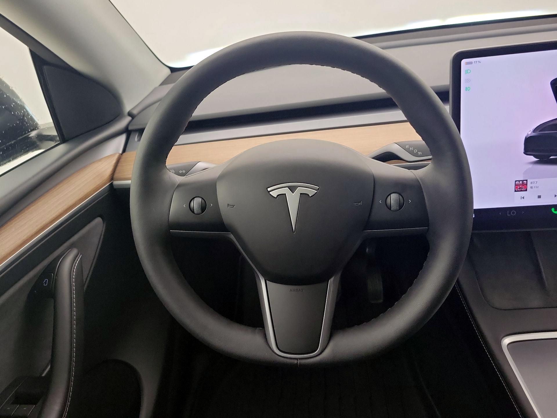 Thumbnail: 2024 Tesla Model Y - 10