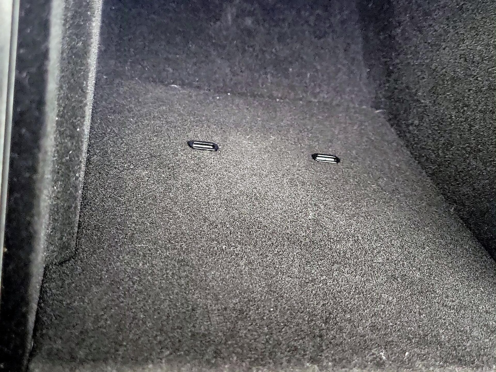 2024 Tesla Model Y Long Range - Photo 18