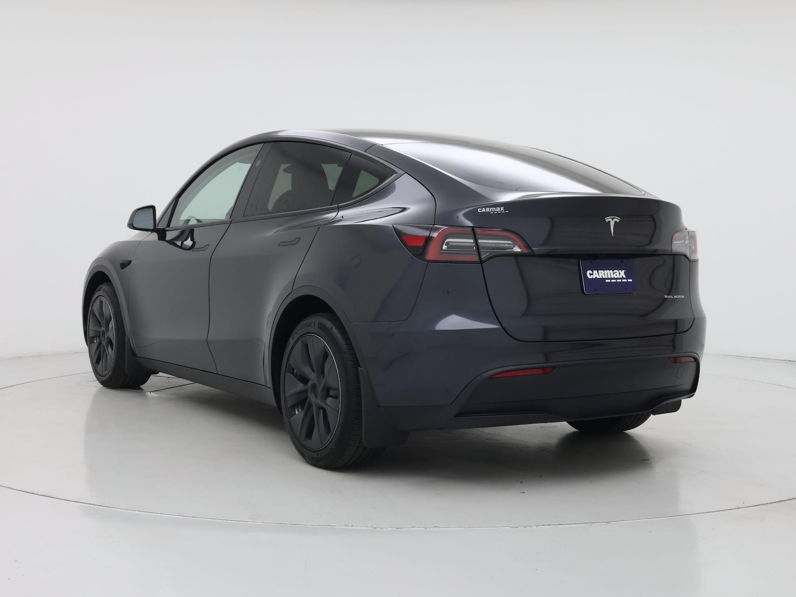 2024 Tesla Model Y Long Range - Photo 3