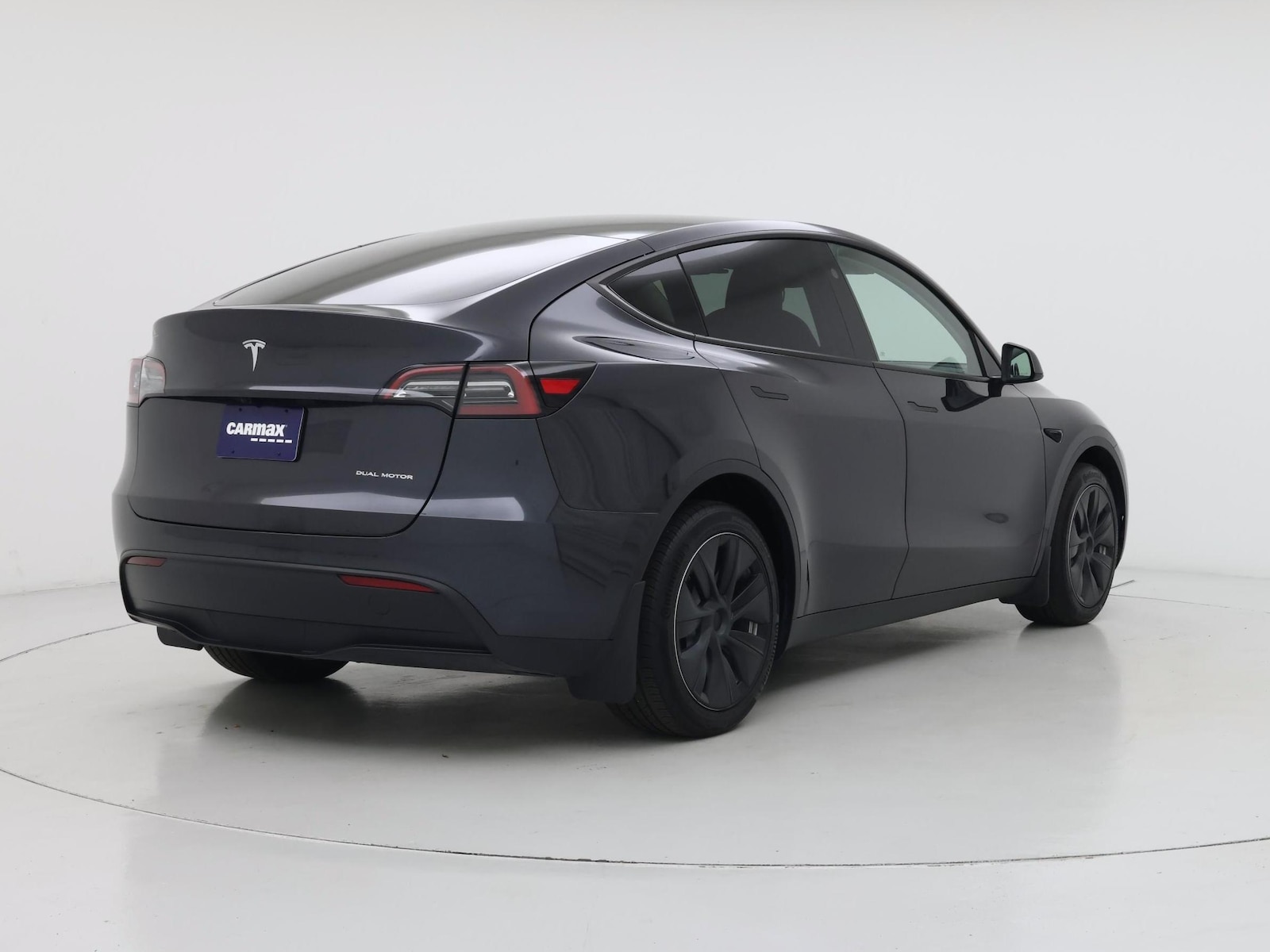 2024 Tesla Model Y Long Range - Photo 9
