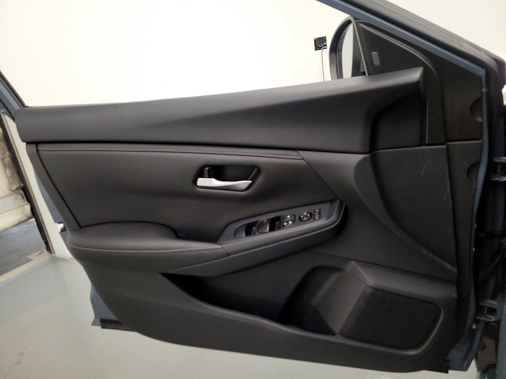 Thumbnail: 2024 Nissan Sentra - 10