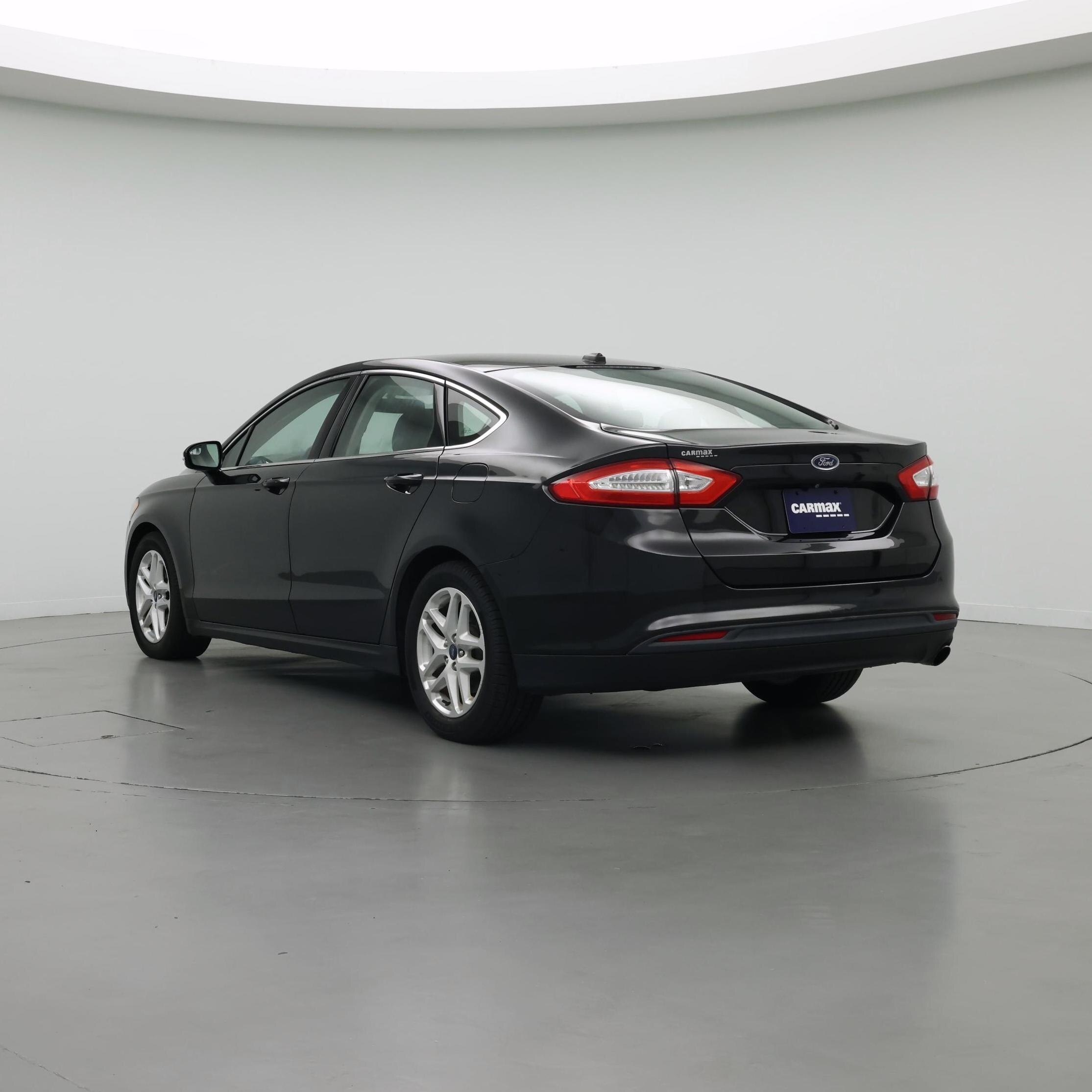 Thumbnail: 2015 Ford Fusion - 2