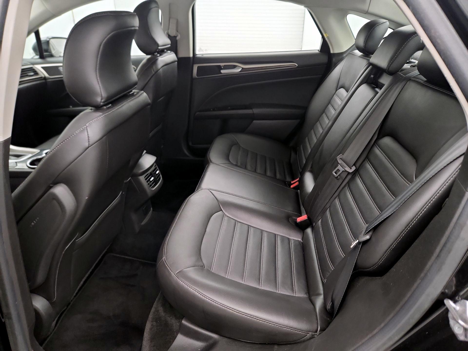 Thumbnail: 2015 Ford Fusion - 19