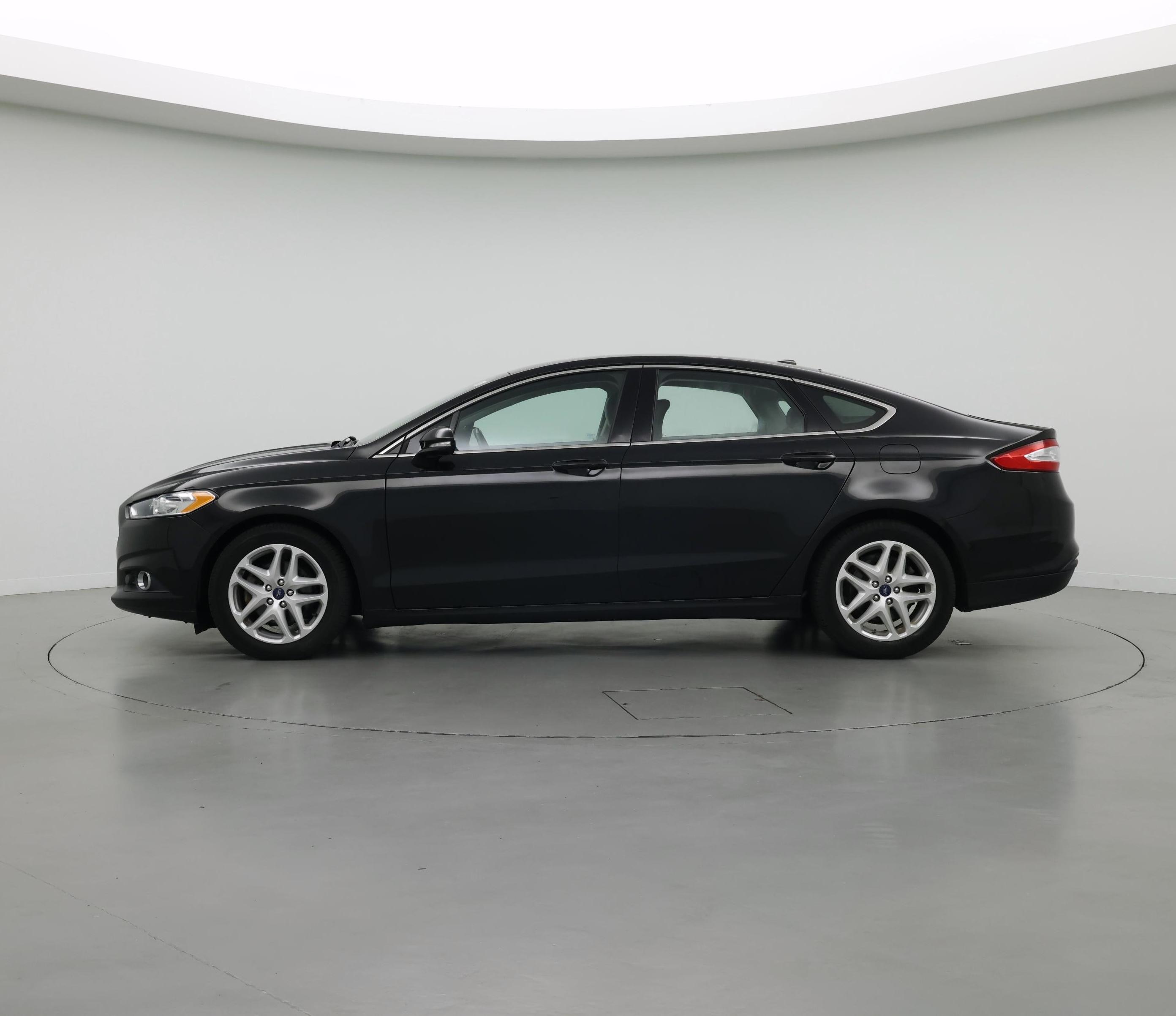 Thumbnail: 2015 Ford Fusion - 3