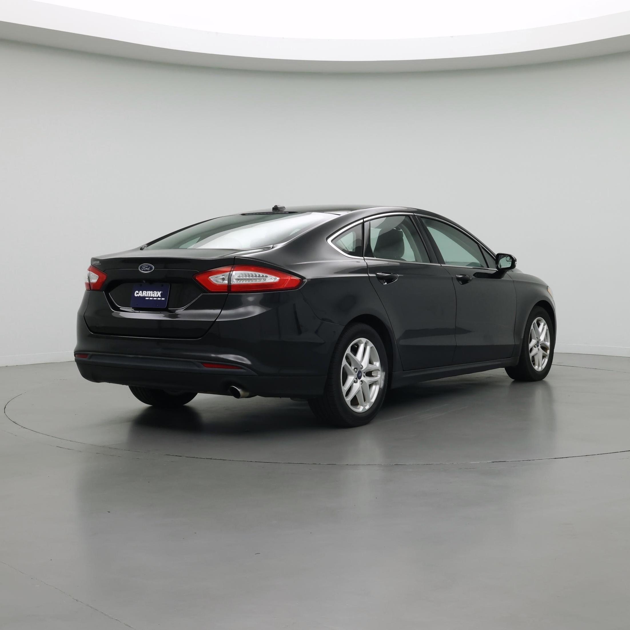 Thumbnail: 2015 Ford Fusion - 8