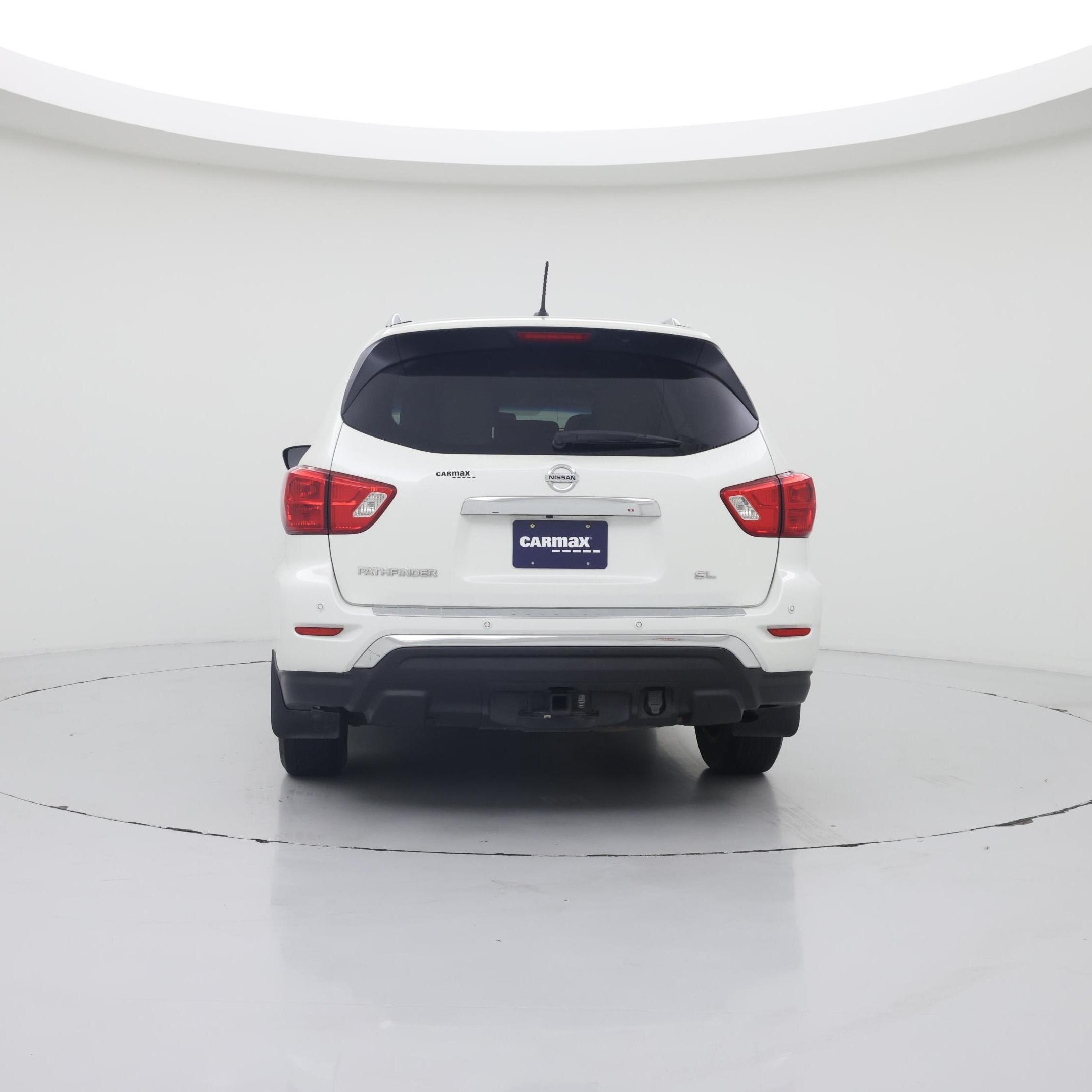 Thumbnail: 2017 Nissan Pathfinder - 6