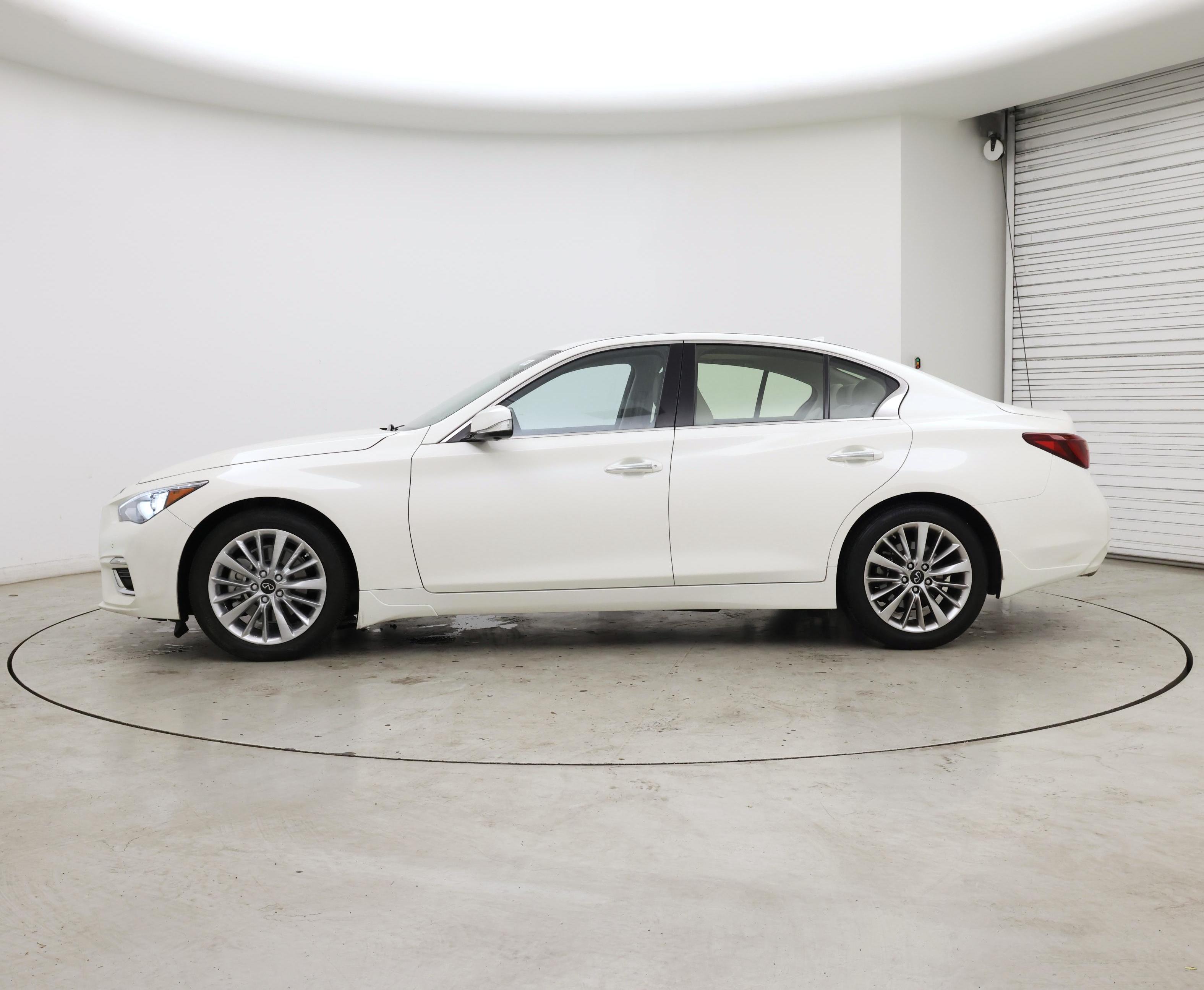 Thumbnail: 2021 INFINITI Q50 - 3