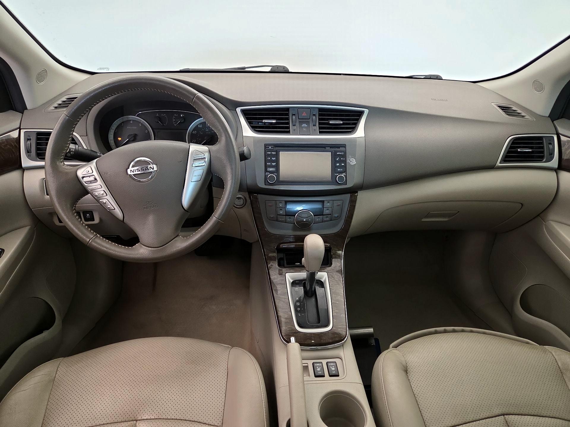 Thumbnail: 2014 Nissan Sentra - 9