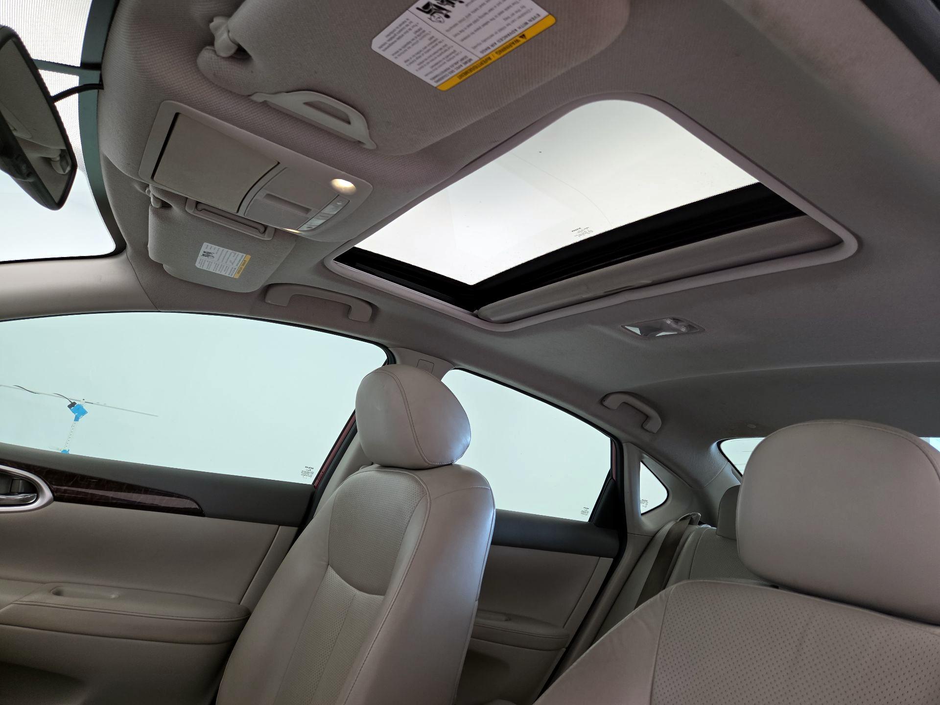 Thumbnail: 2014 Nissan Sentra - 19