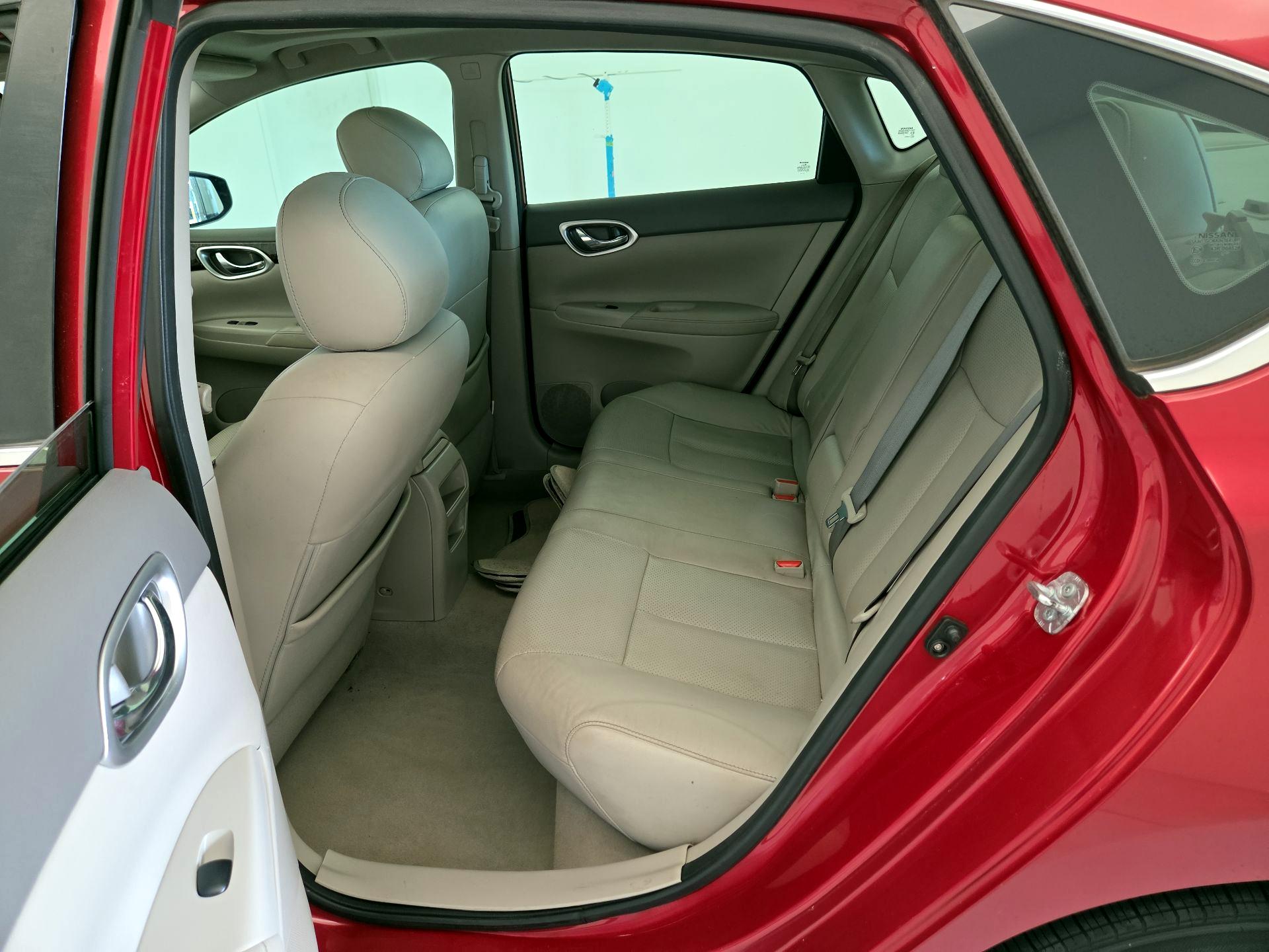 Thumbnail: 2014 Nissan Sentra - 20