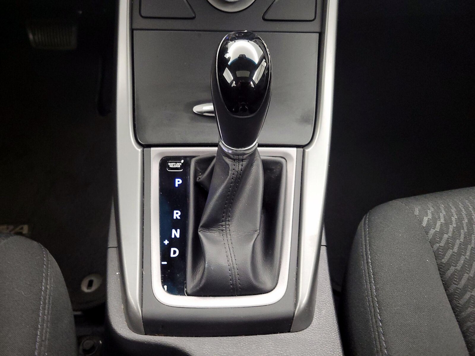 2015 Hyundai Elantra SE - Photo 18