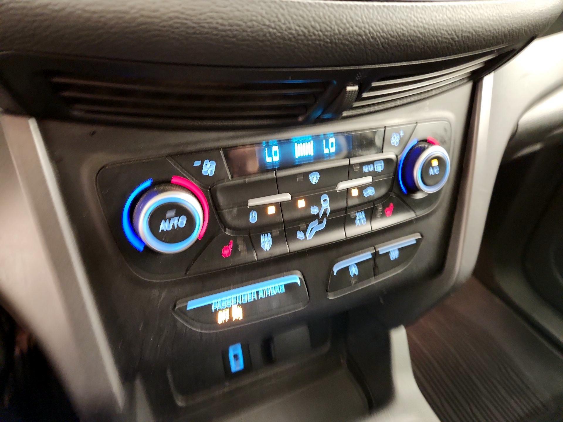 Thumbnail: 2018 Ford Escape - 17