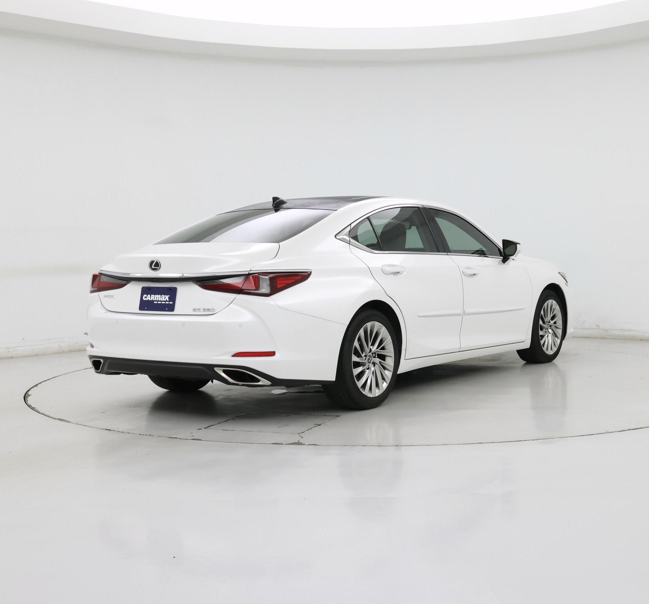 Thumbnail: 2019 Lexus ES - 8