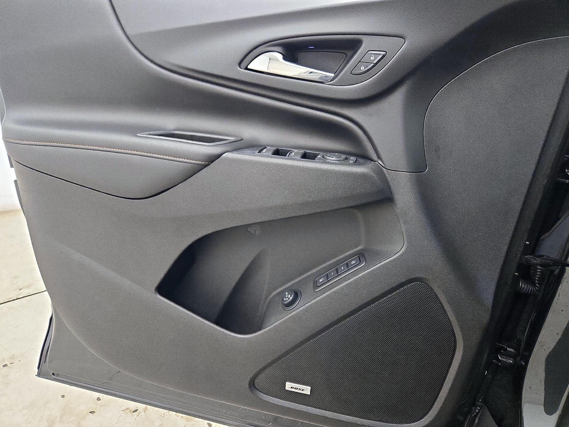 Thumbnail: 2019 Chevrolet Equinox - 12