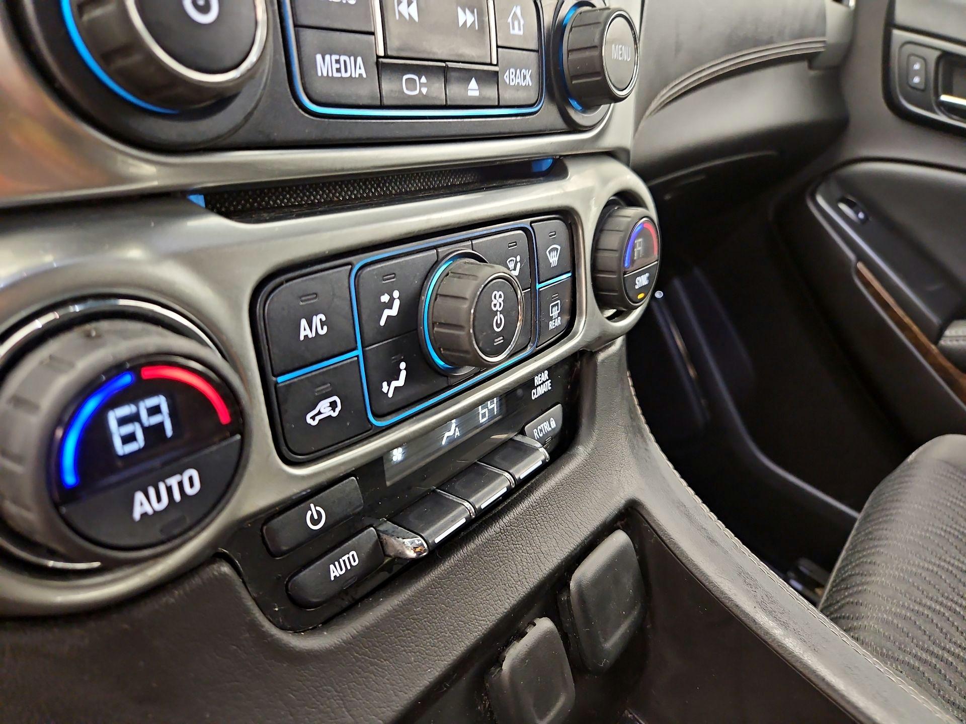 Thumbnail: 2016 Chevrolet Tahoe - 14