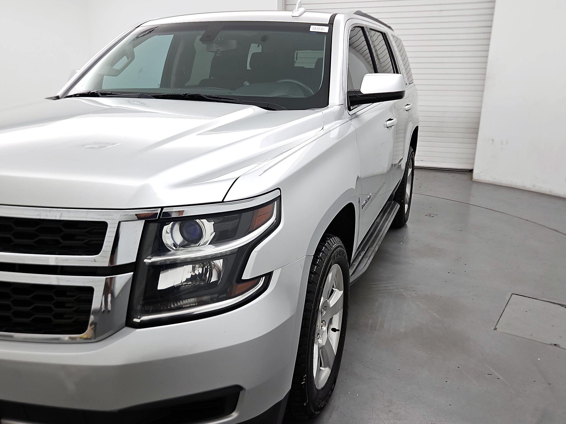 Thumbnail: 2016 Chevrolet Tahoe - 3