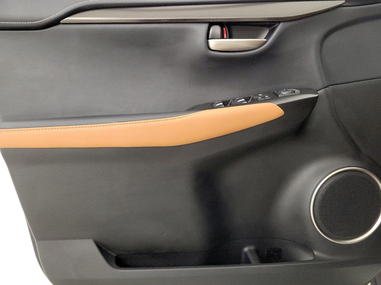 2021 Lexus NX 300 - Photo 13