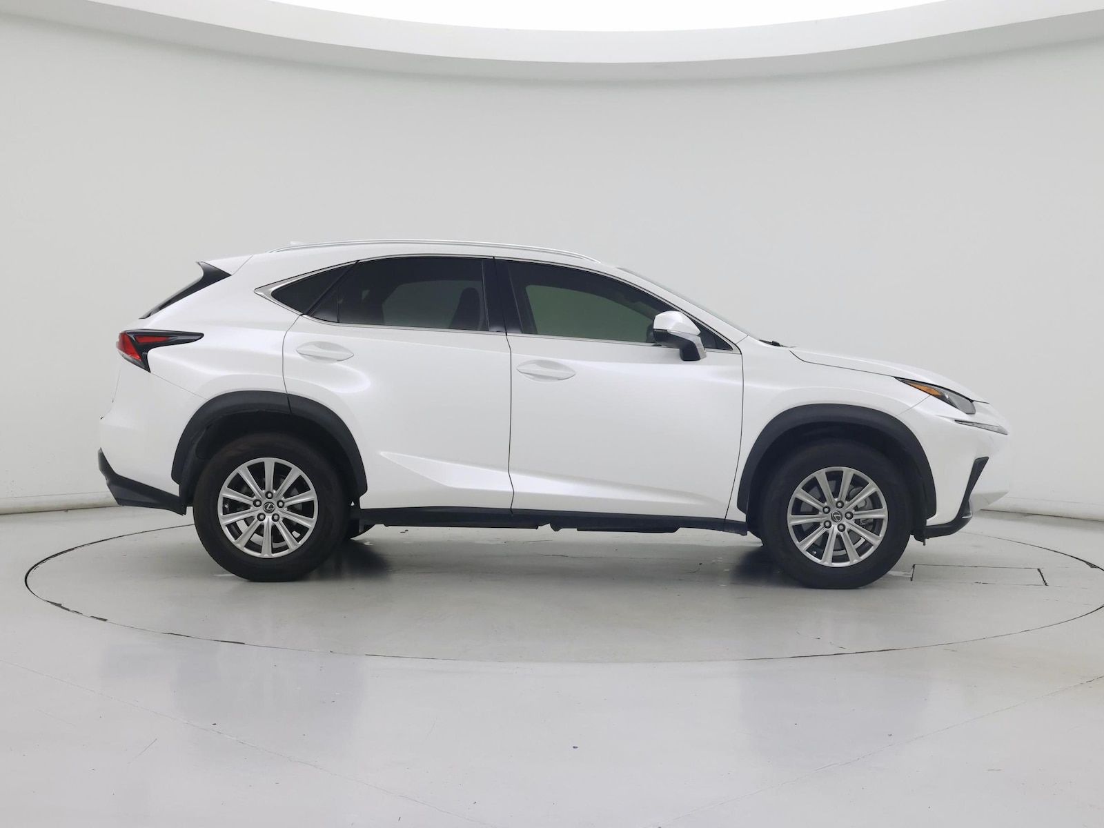 2021 Lexus NX 300 - Photo 8