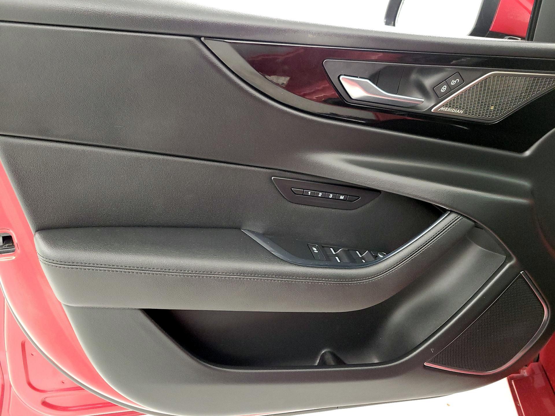 Thumbnail: 2020 Jaguar XE - 12