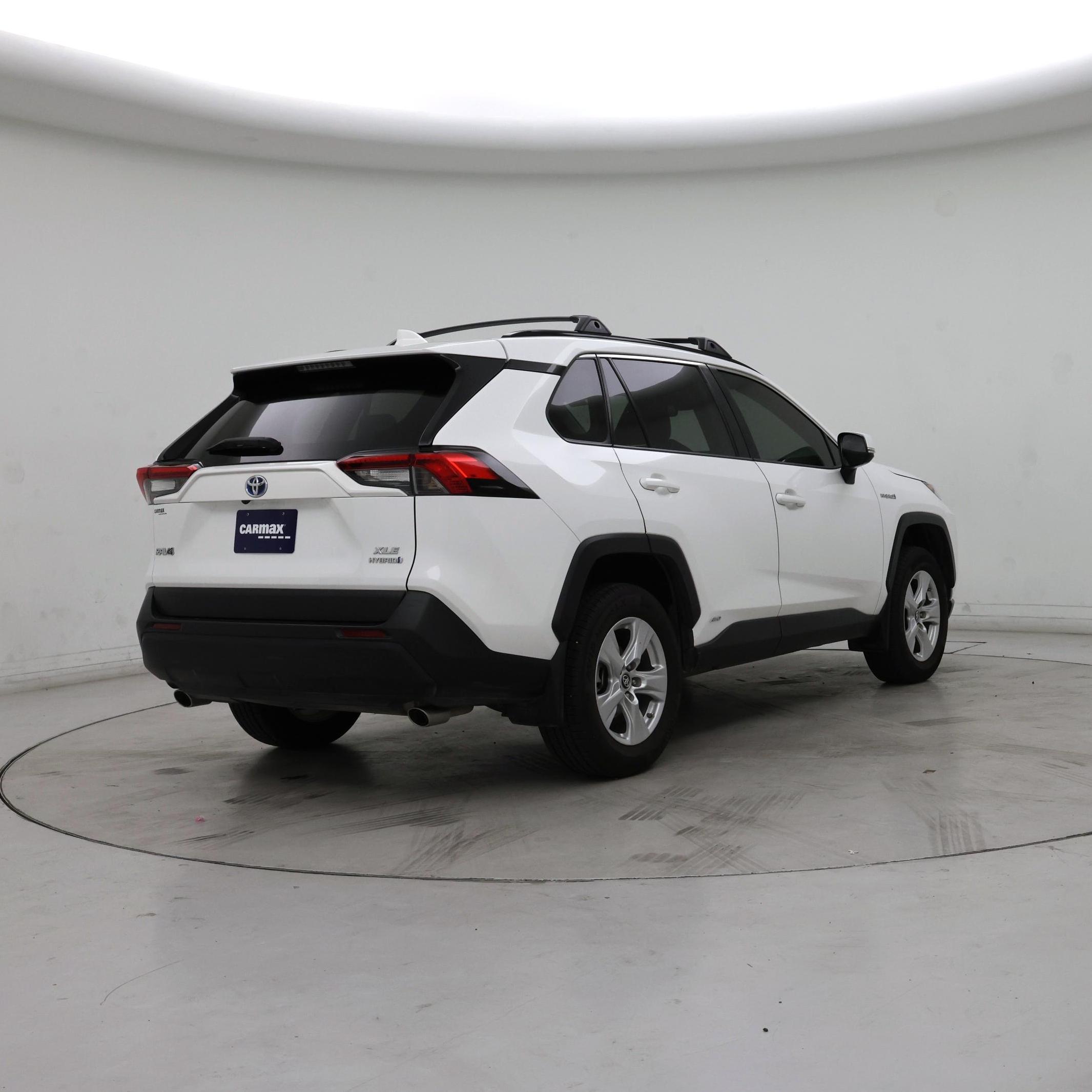 Thumbnail: 2019 Toyota RAV4 - 8