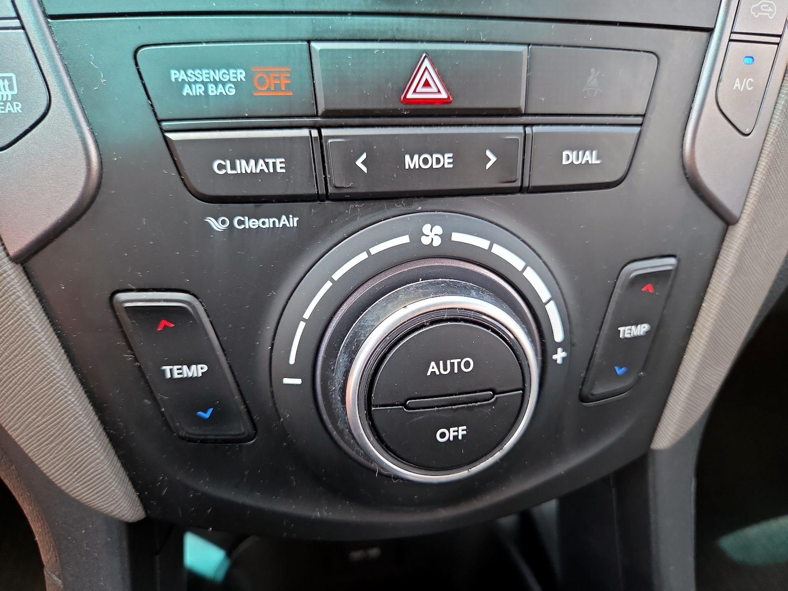 2014 Hyundai Santa Fe Sport - Photo 17