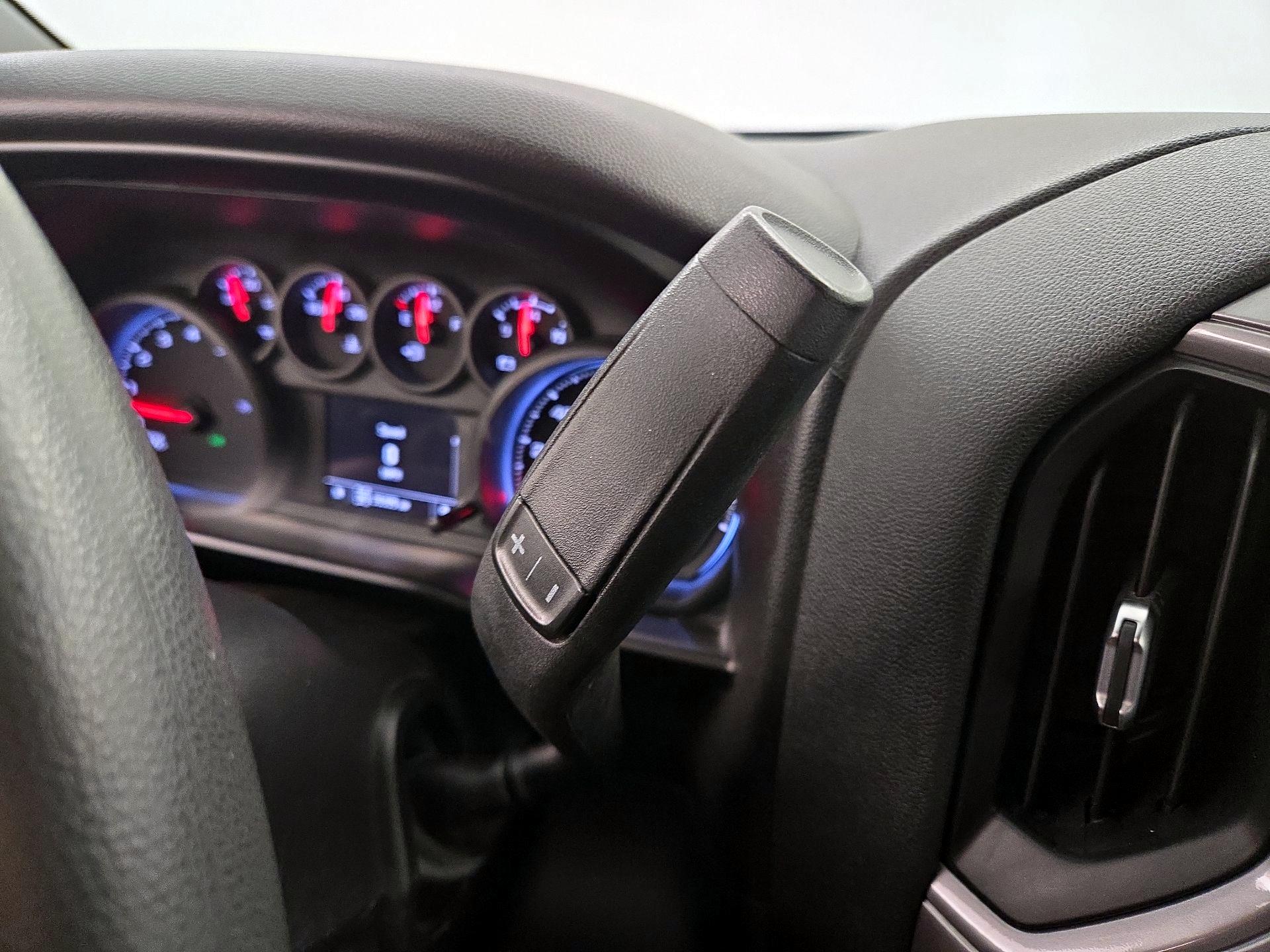 Thumbnail: 2021 Chevrolet Silverado 1500 - 17