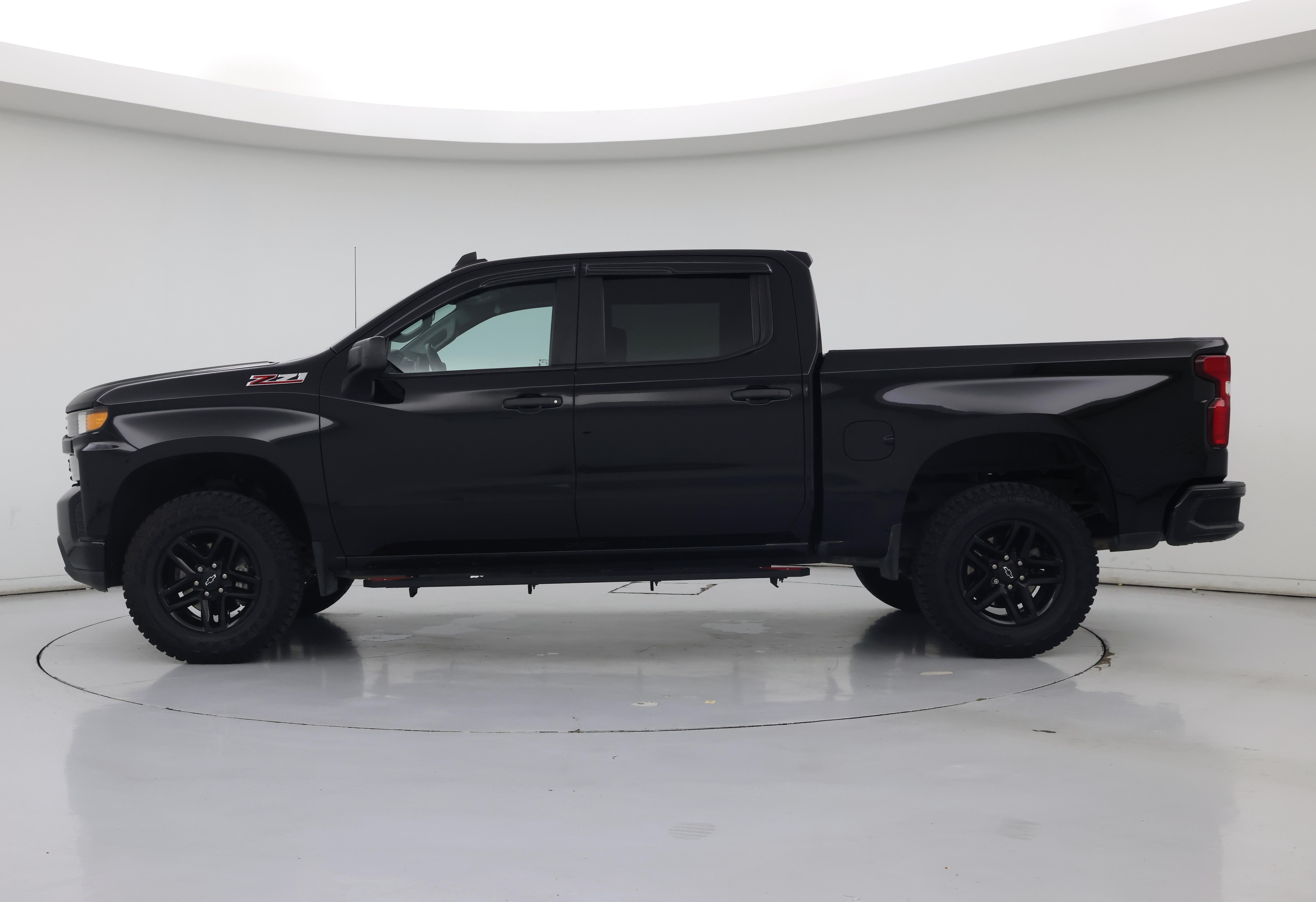 Thumbnail: 2021 Chevrolet Silverado 1500 - 3