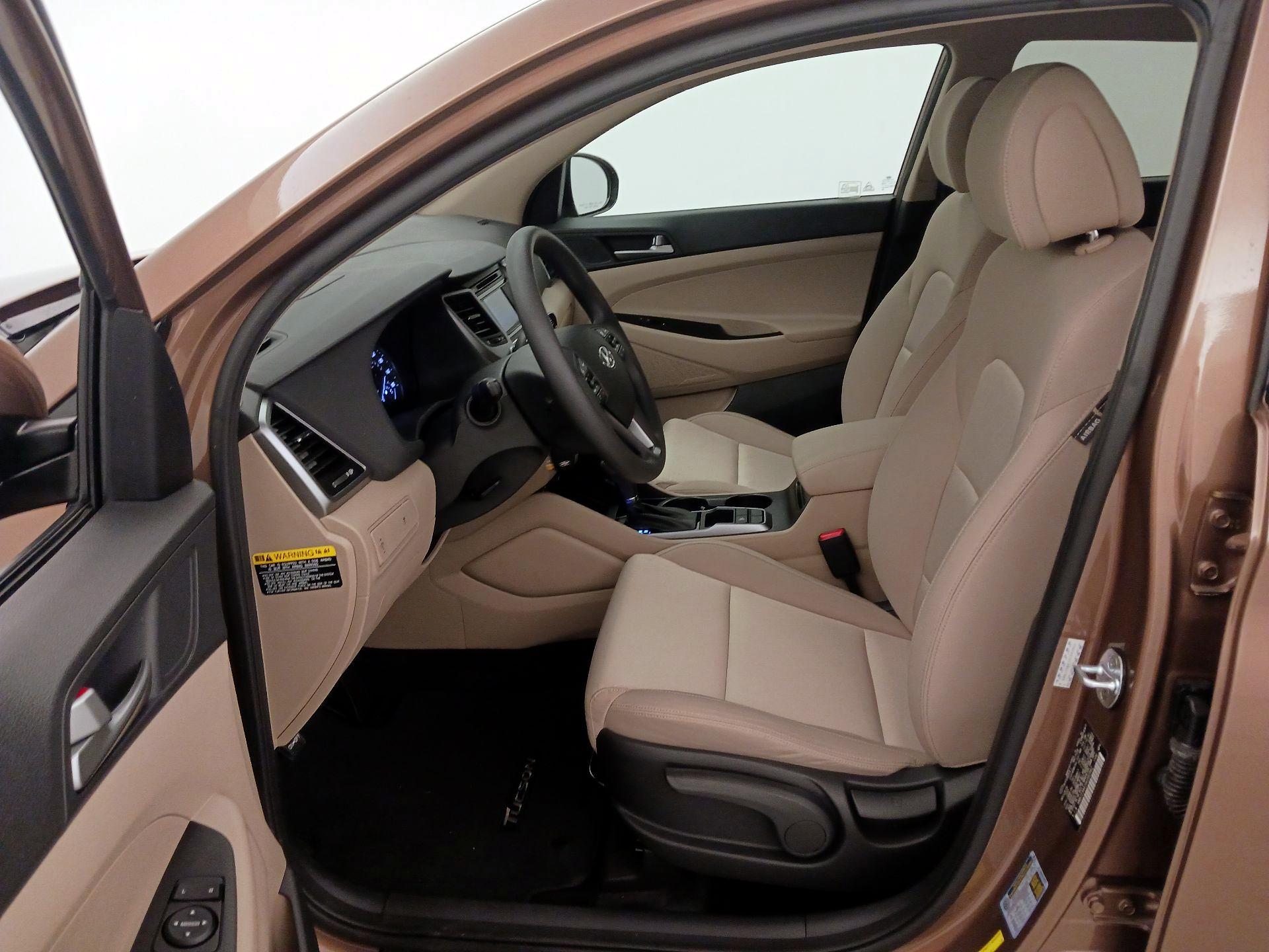 Thumbnail: 2017 Hyundai Tucson - 11