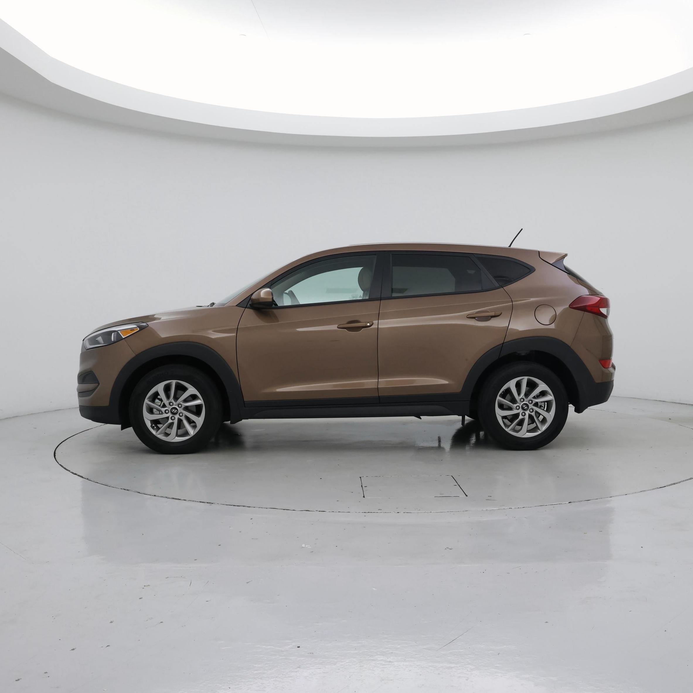 Thumbnail: 2017 Hyundai Tucson - 3
