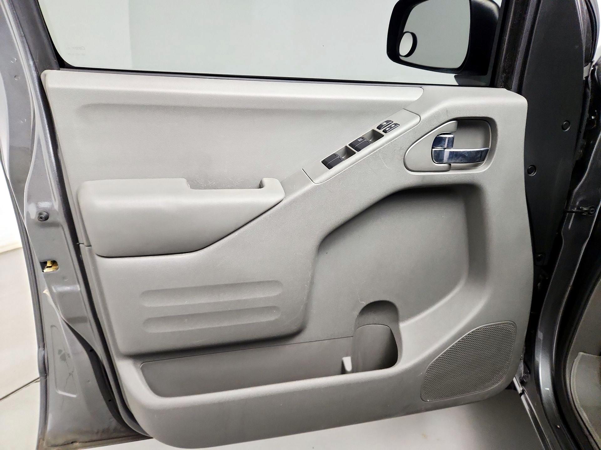 Thumbnail: 2016 Nissan Frontier - 12