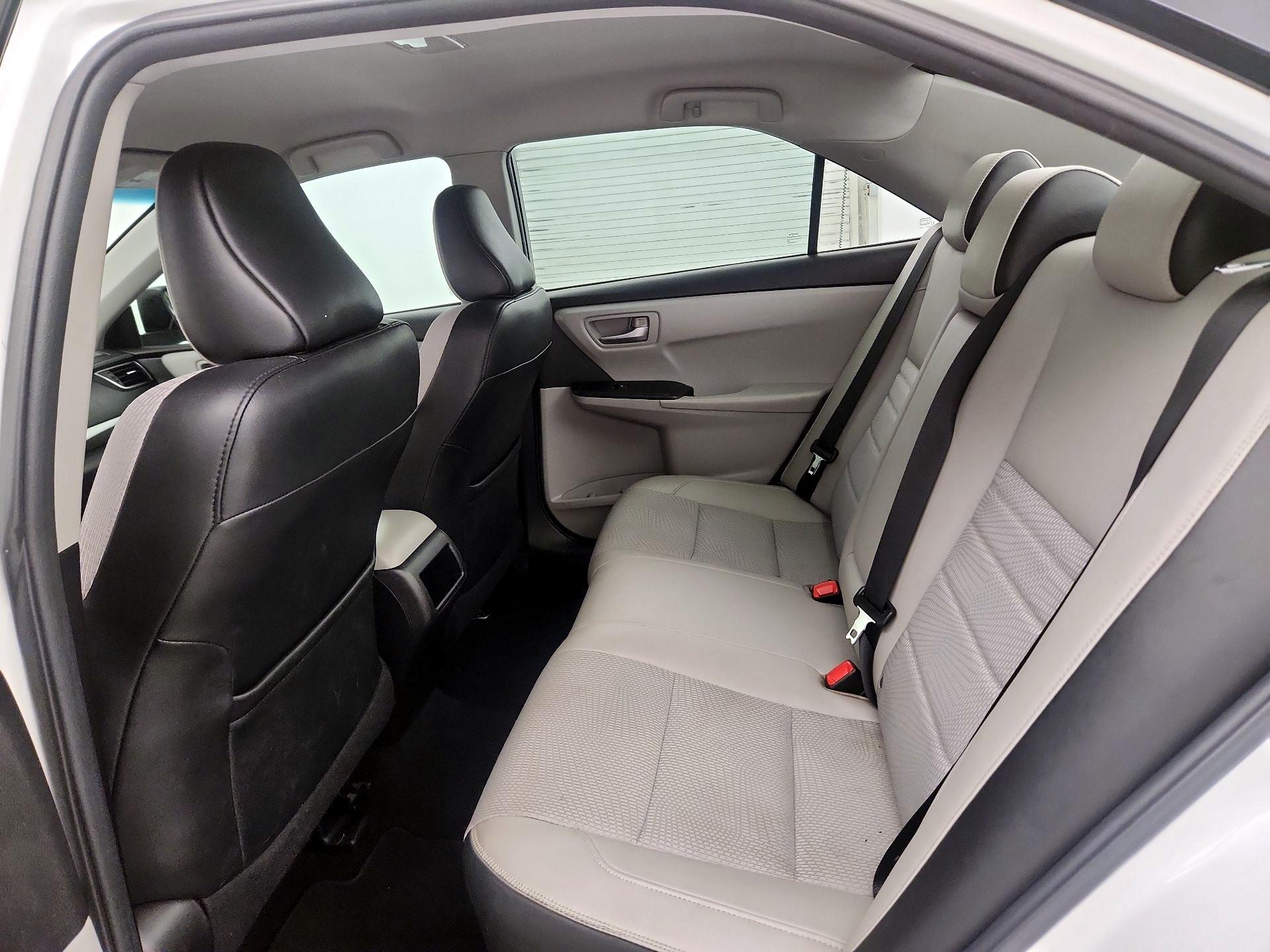 Thumbnail: 2016 Toyota Camry - 19