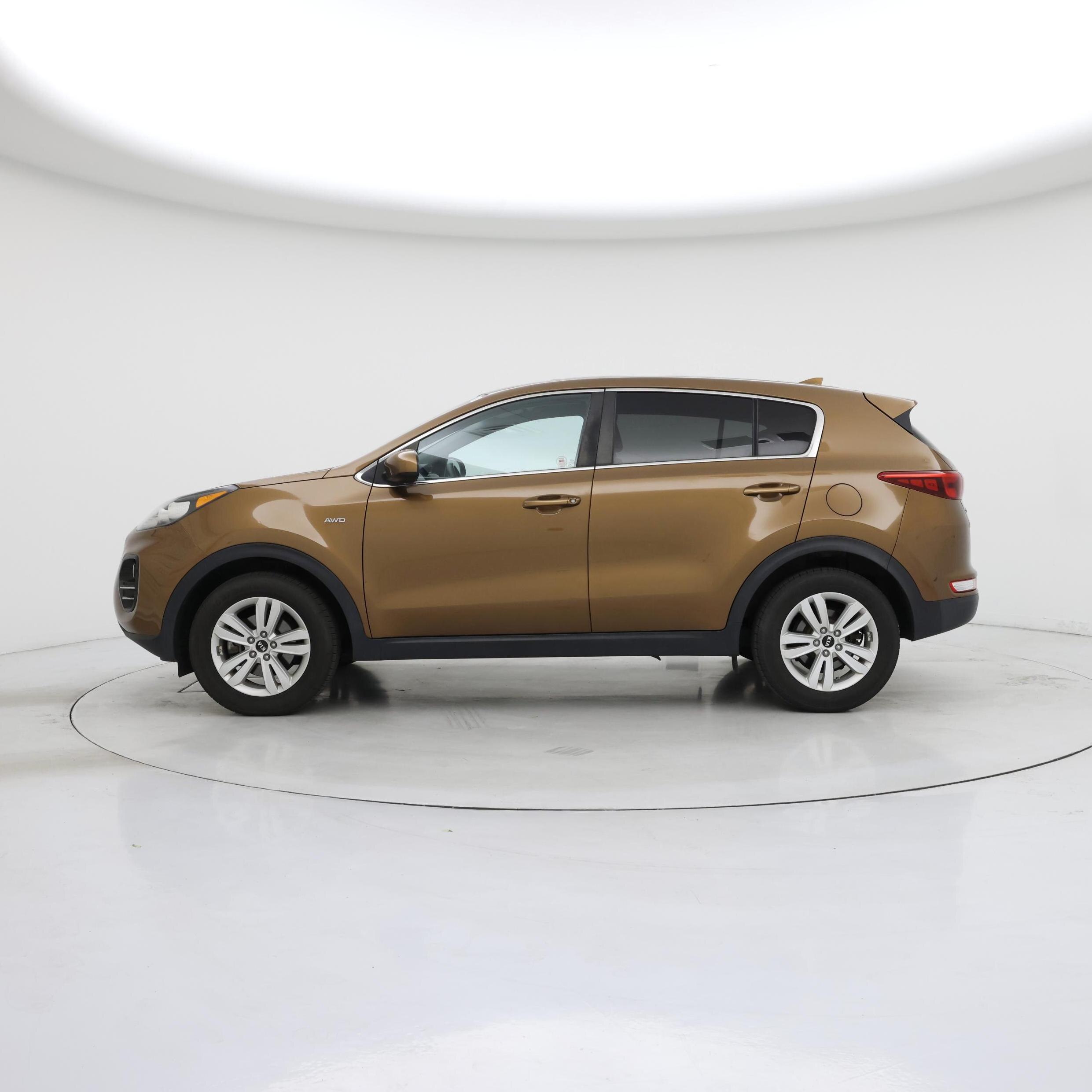 Thumbnail: 2017 Kia Sportage - 3