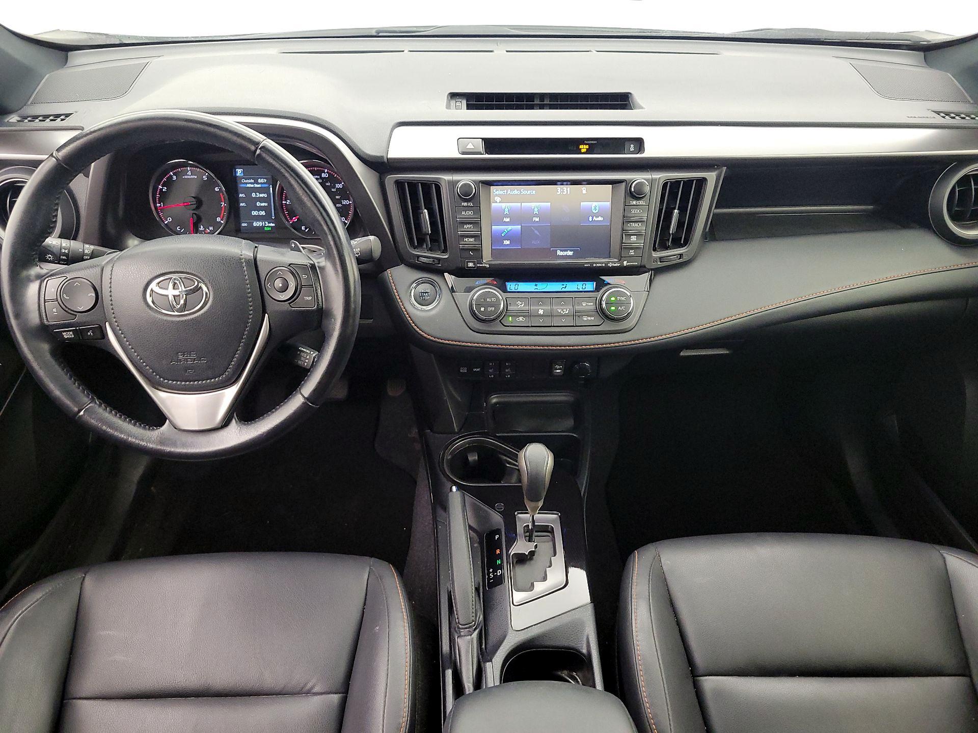 Thumbnail: 2016 Toyota RAV4 - 9