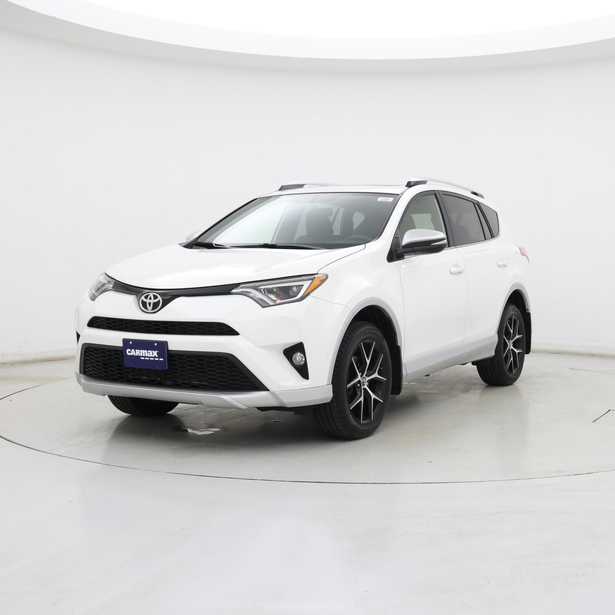 Thumbnail: 2016 Toyota RAV4 - 4