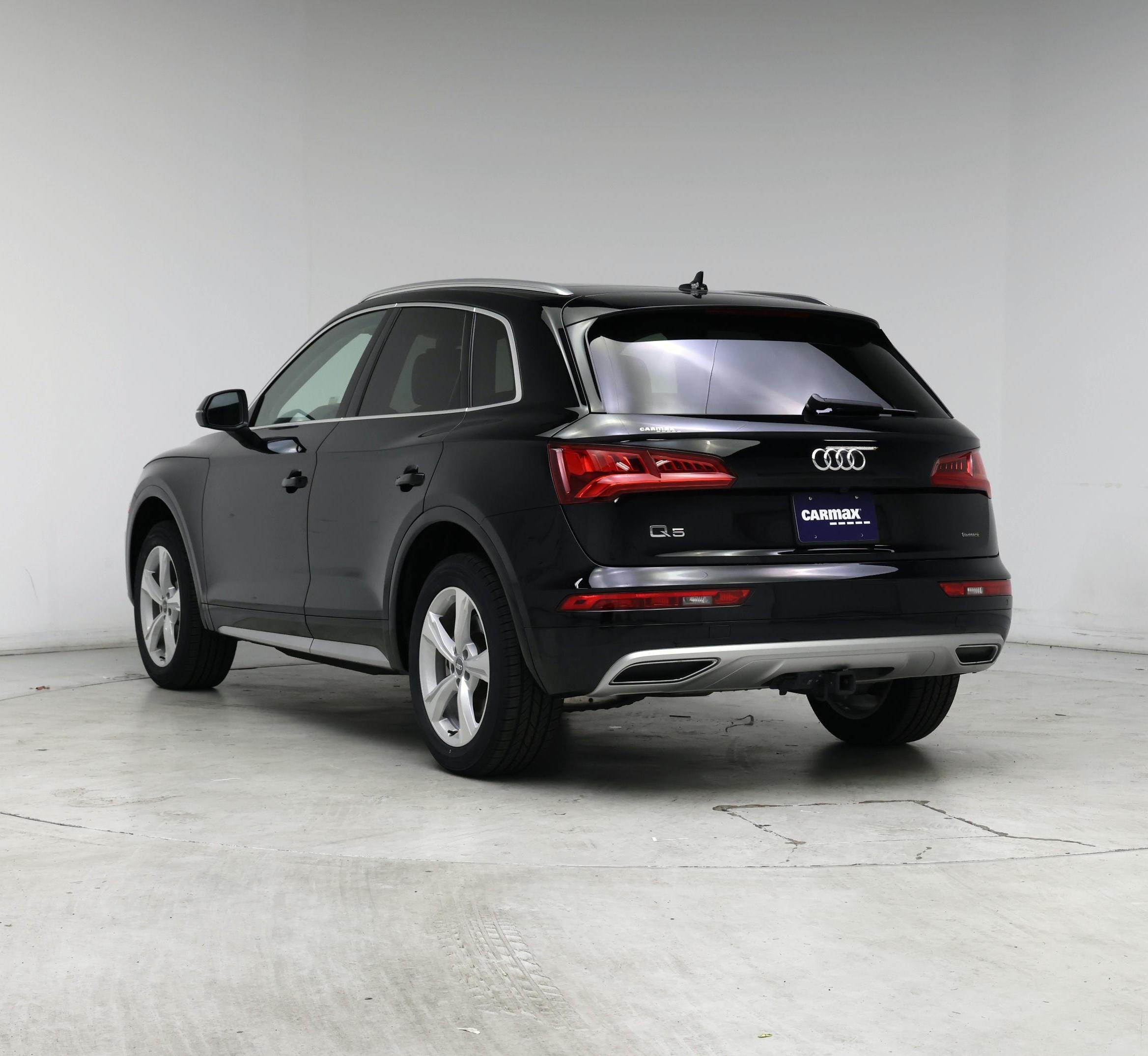 Thumbnail: 2020 Audi Q5 - 2